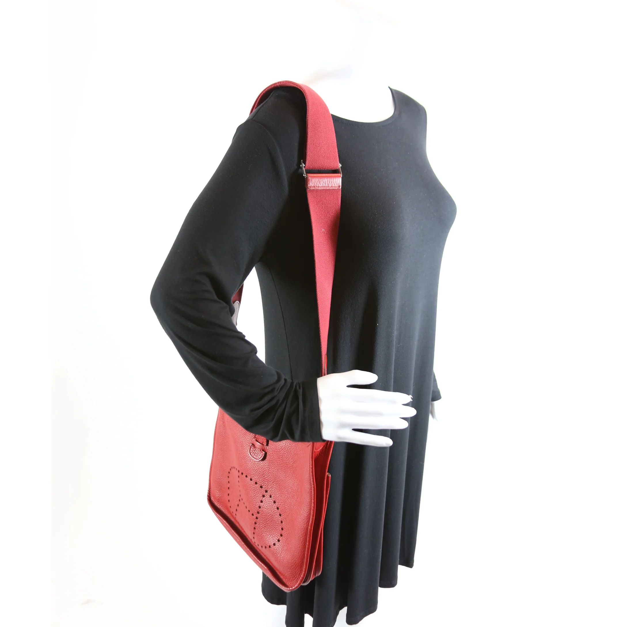 Evelyne III PM Red - Image 8