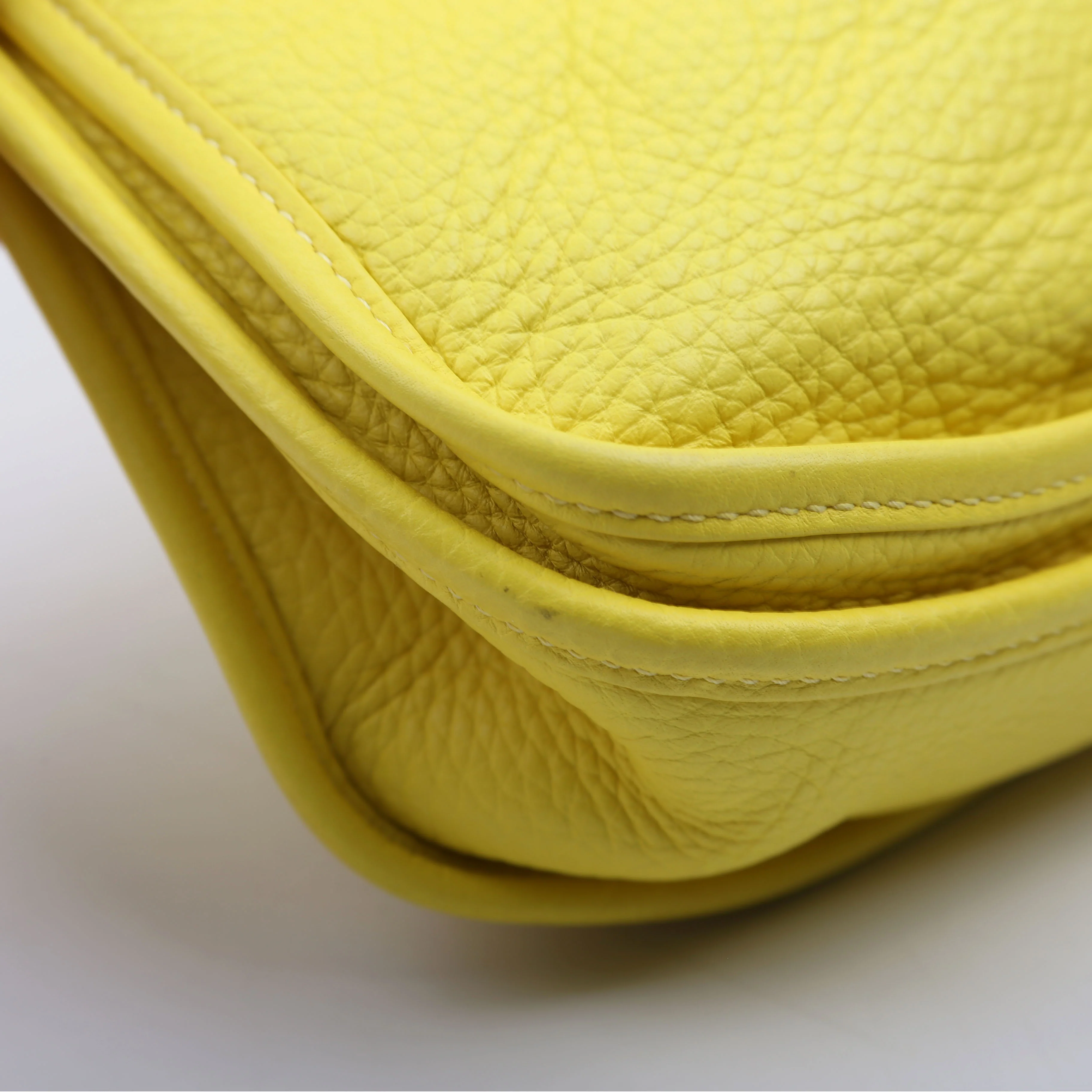 Evelyne III PM Yellow - Image 7