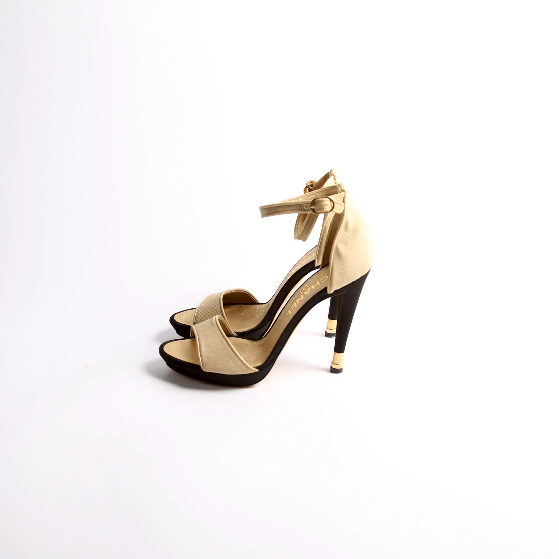 Fabric Ankle Strap Pumps Size 38 Gold/Black - Image 3