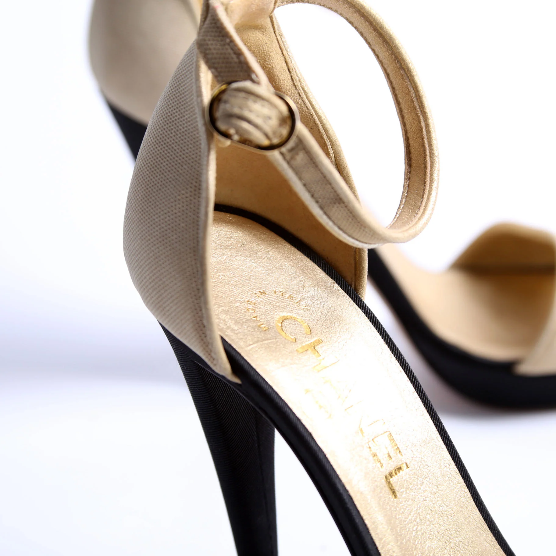 Fabric Ankle Strap Pumps Size 38 Gold/Black - Image 6