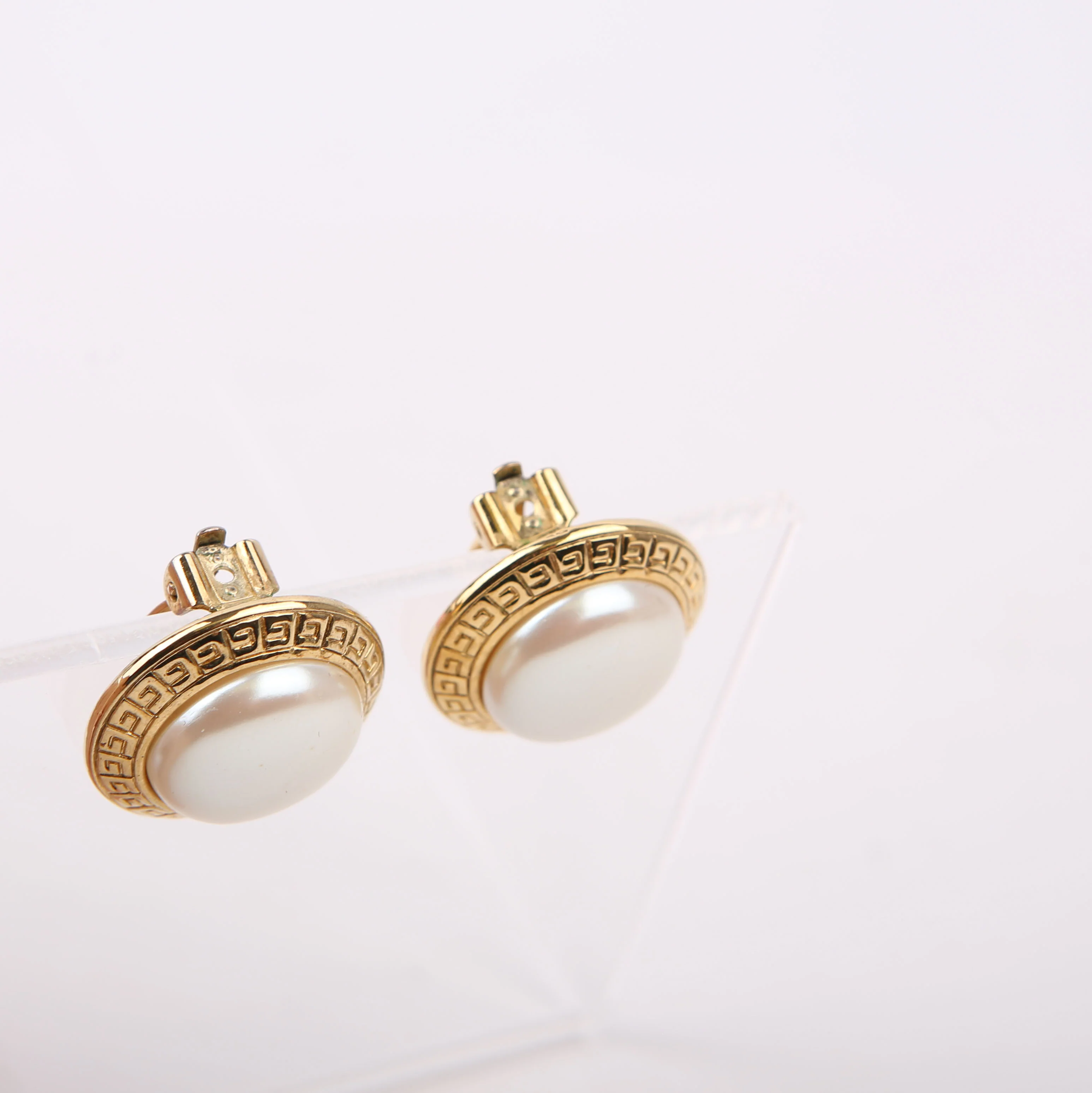 Faux Pearl Clip-On Earrings Gold - Image 4