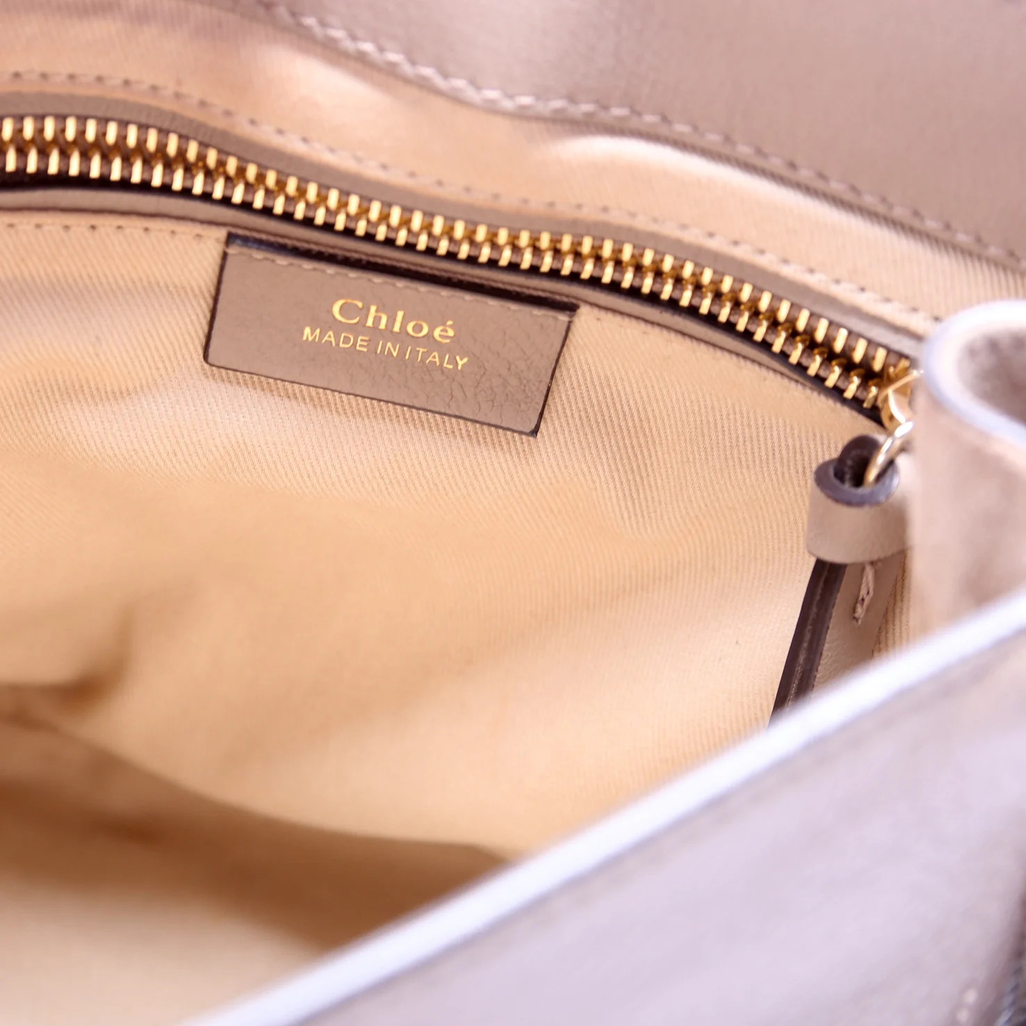 Faye Backpack Medium - Image 8