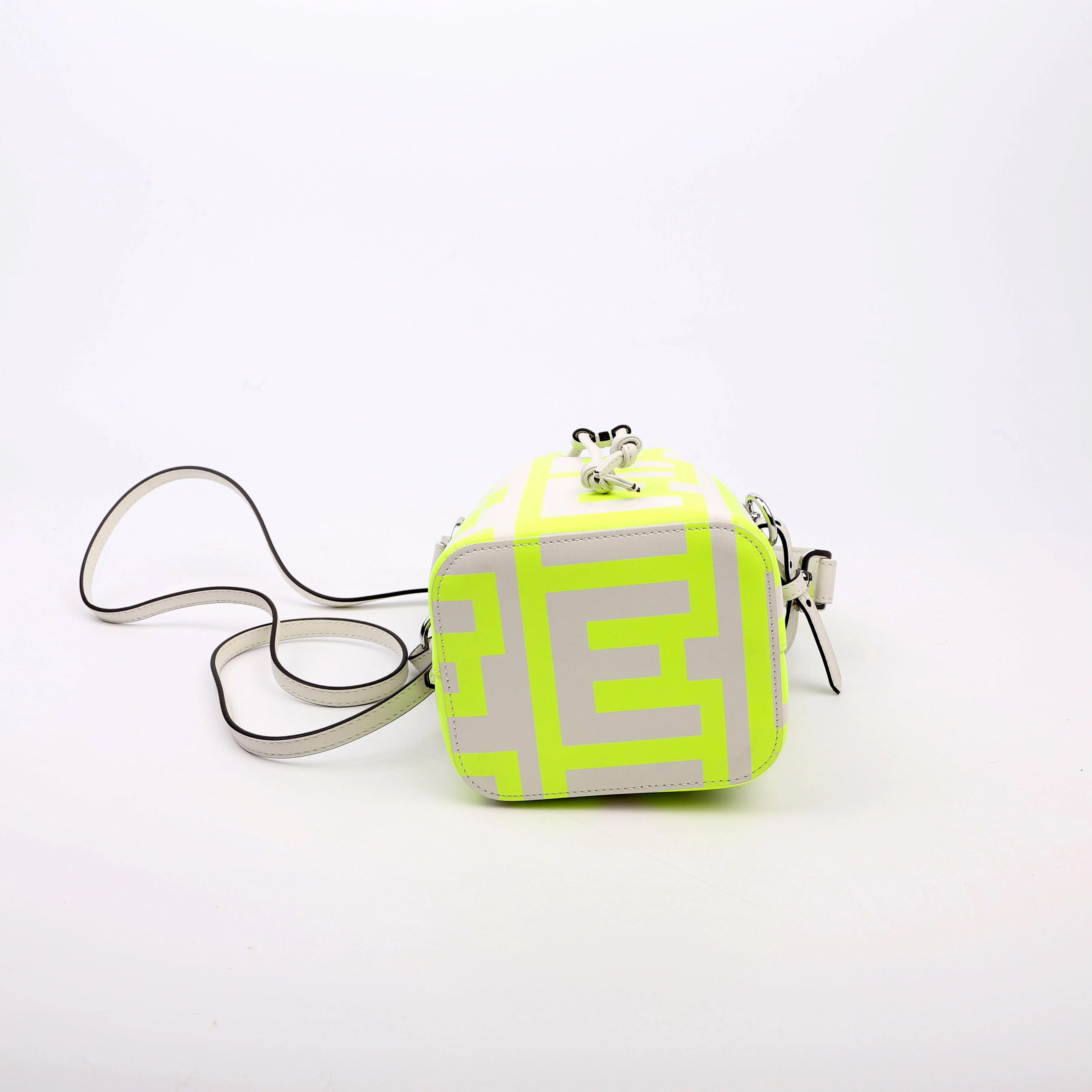 Fendi x Marc Jacobs Mon Tresor Mini Bucket Leather 8BS010 Yellow - Image 4