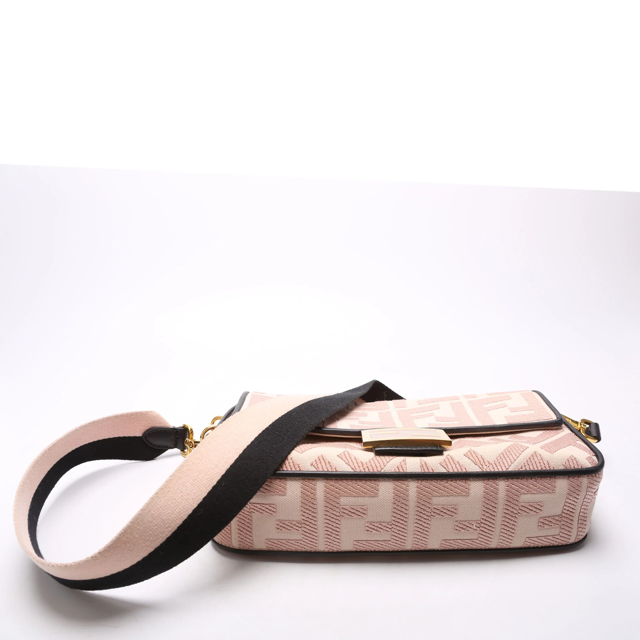 FF Jacquard Baguette 8BR600 Pink - Image 4