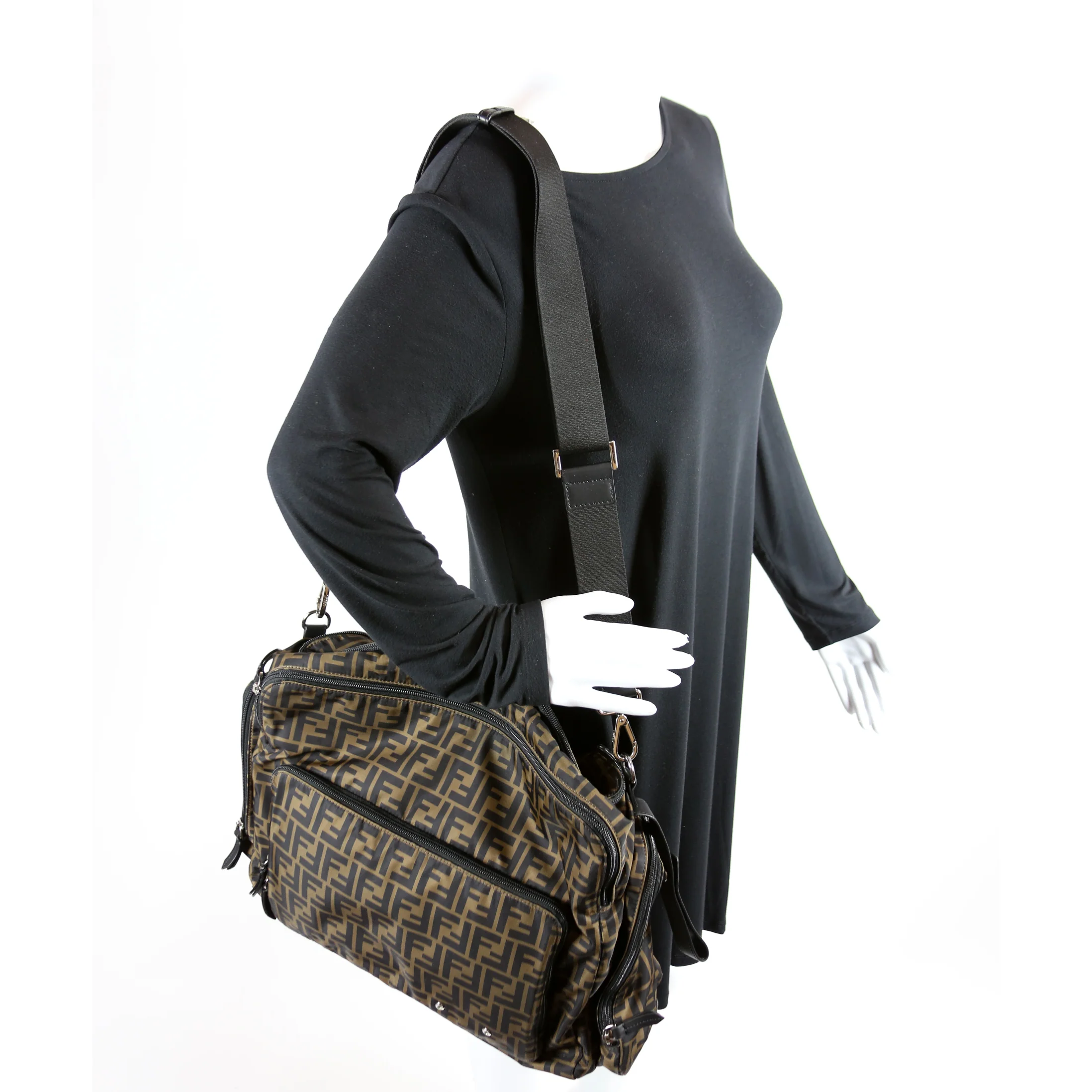 FF Logo Econyl Changing Bag - Image 9