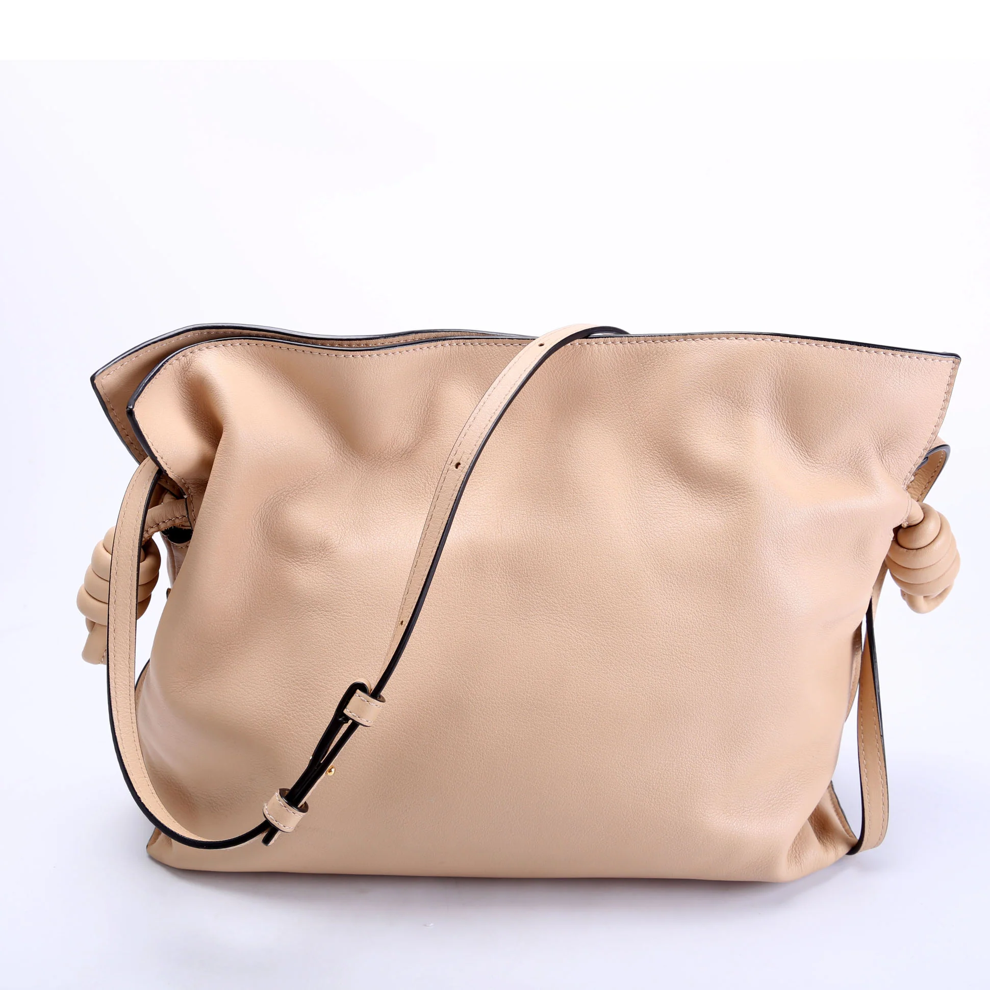 Flamenco Knot Clutch Calfskin Small Tan - Image 3