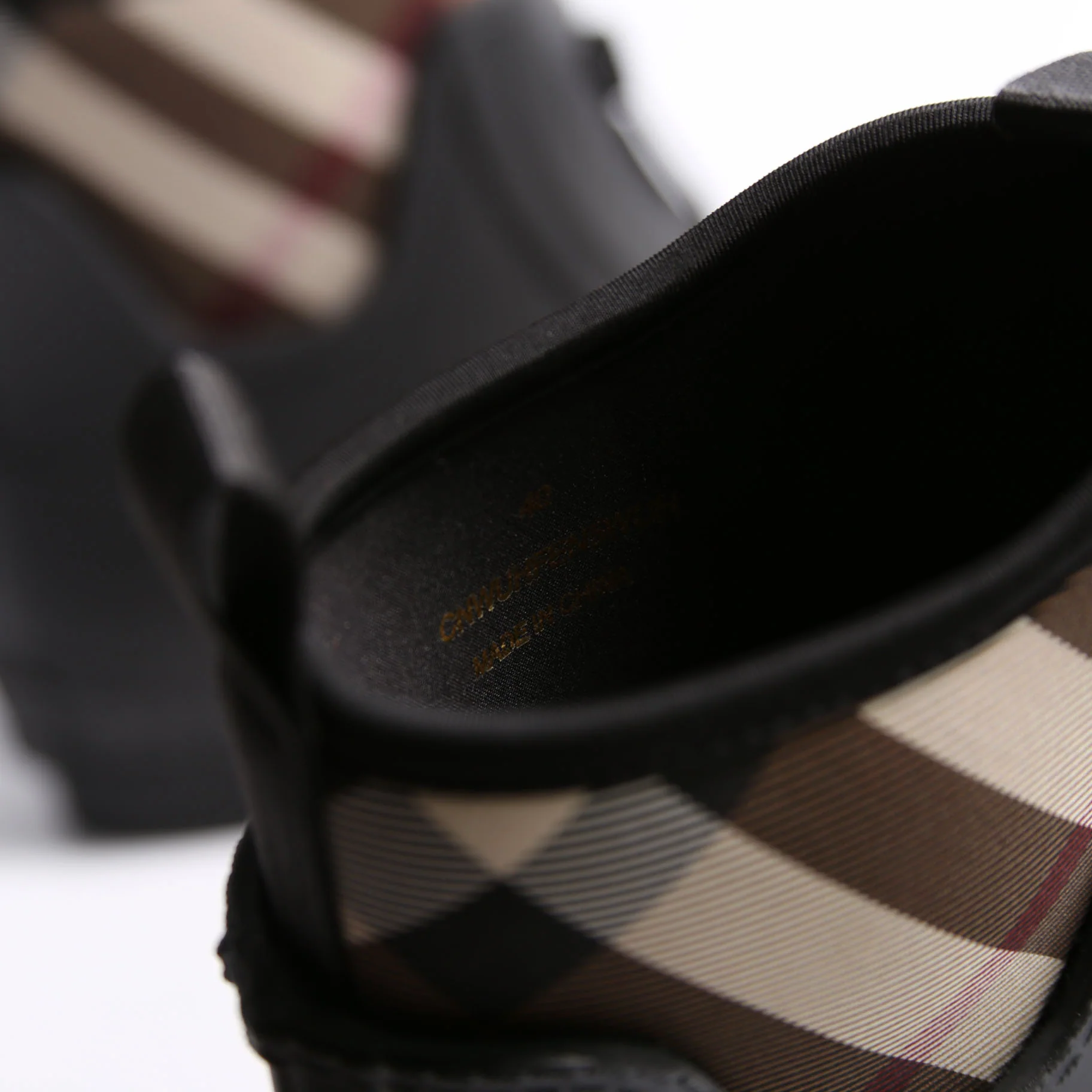 Flinton Plaid Check Rain Boots Size 40 - Image 6