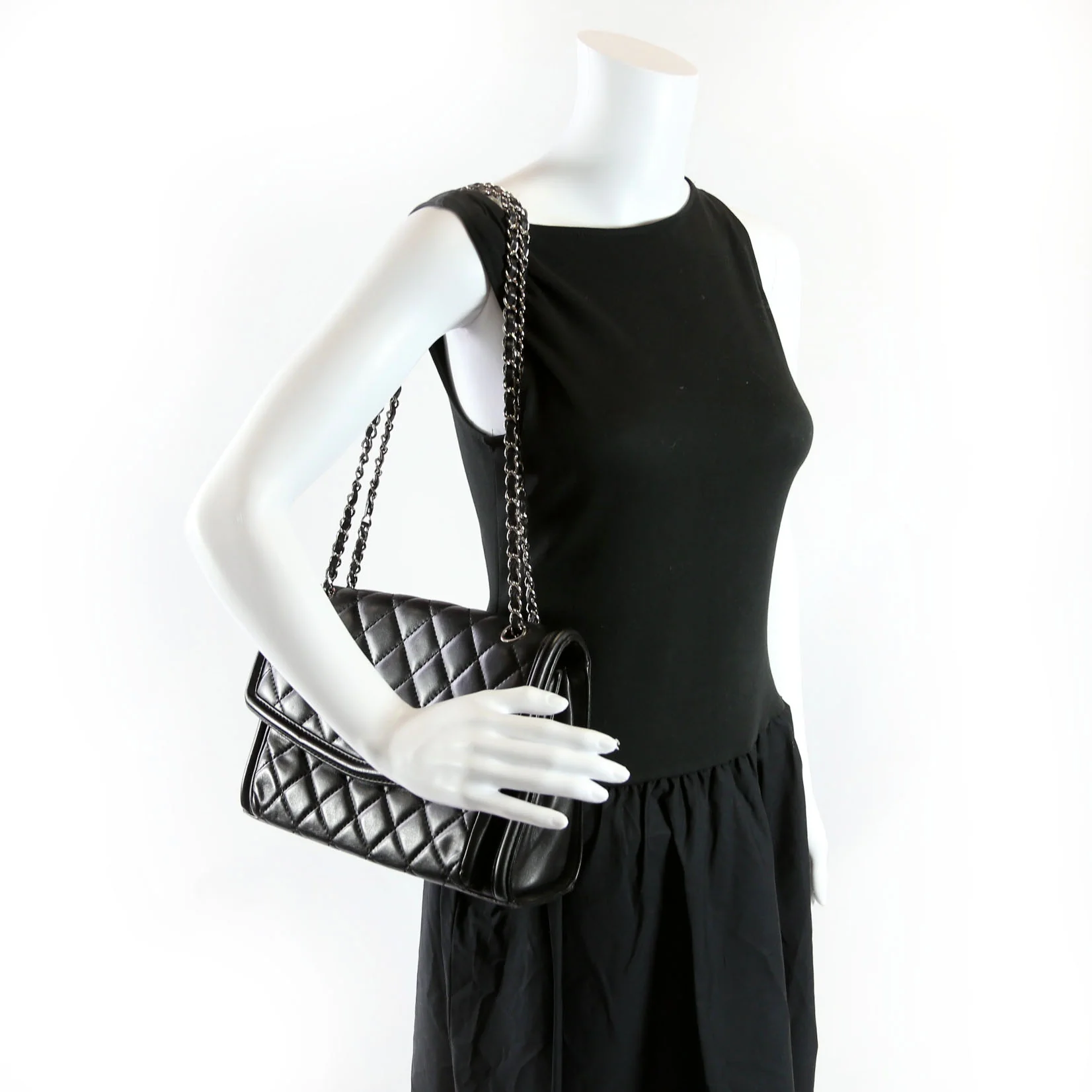 Geometric Large Flap Bag Lambskin 21M Black - Image 13