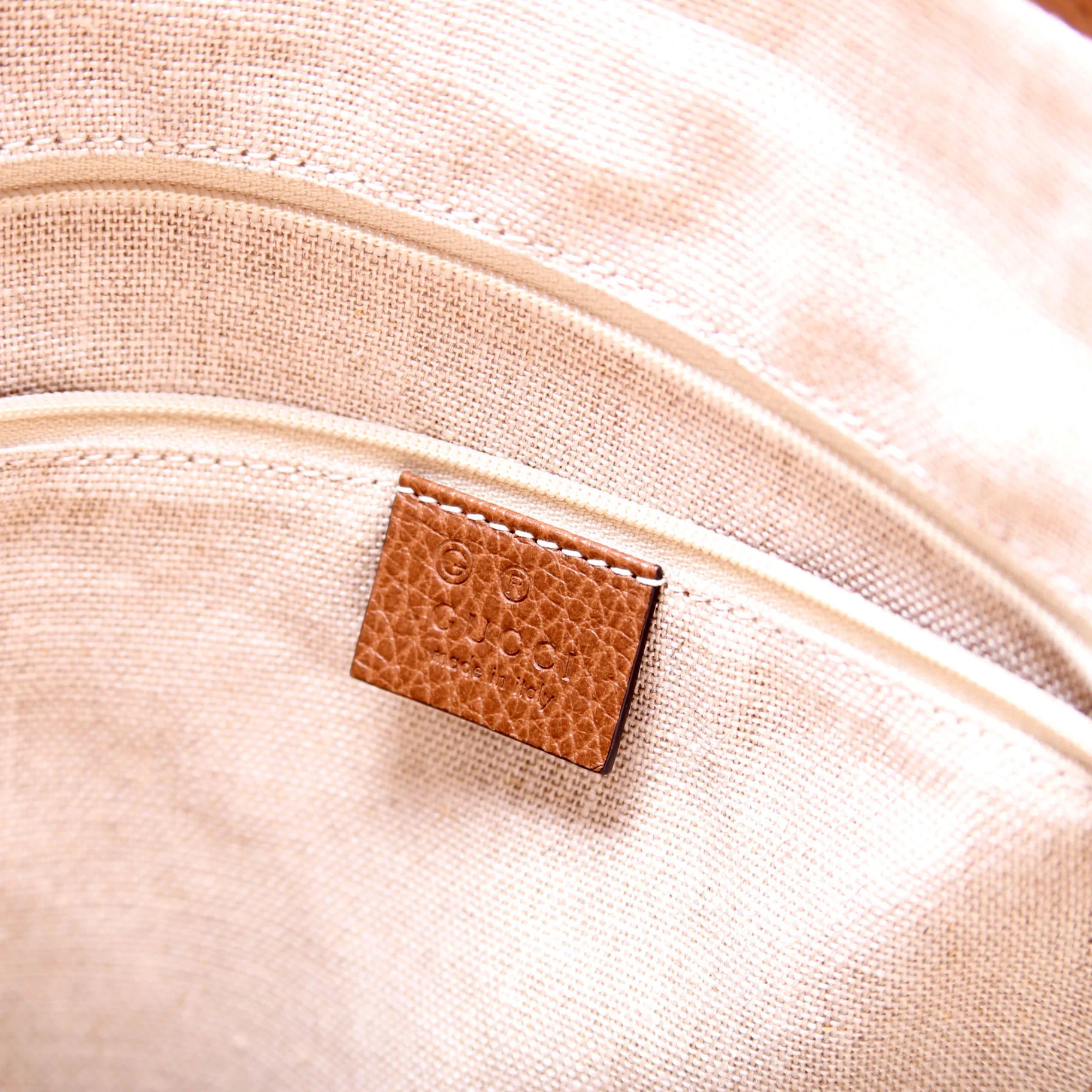 GG Canvas Bree Hobo Brown - Image 9