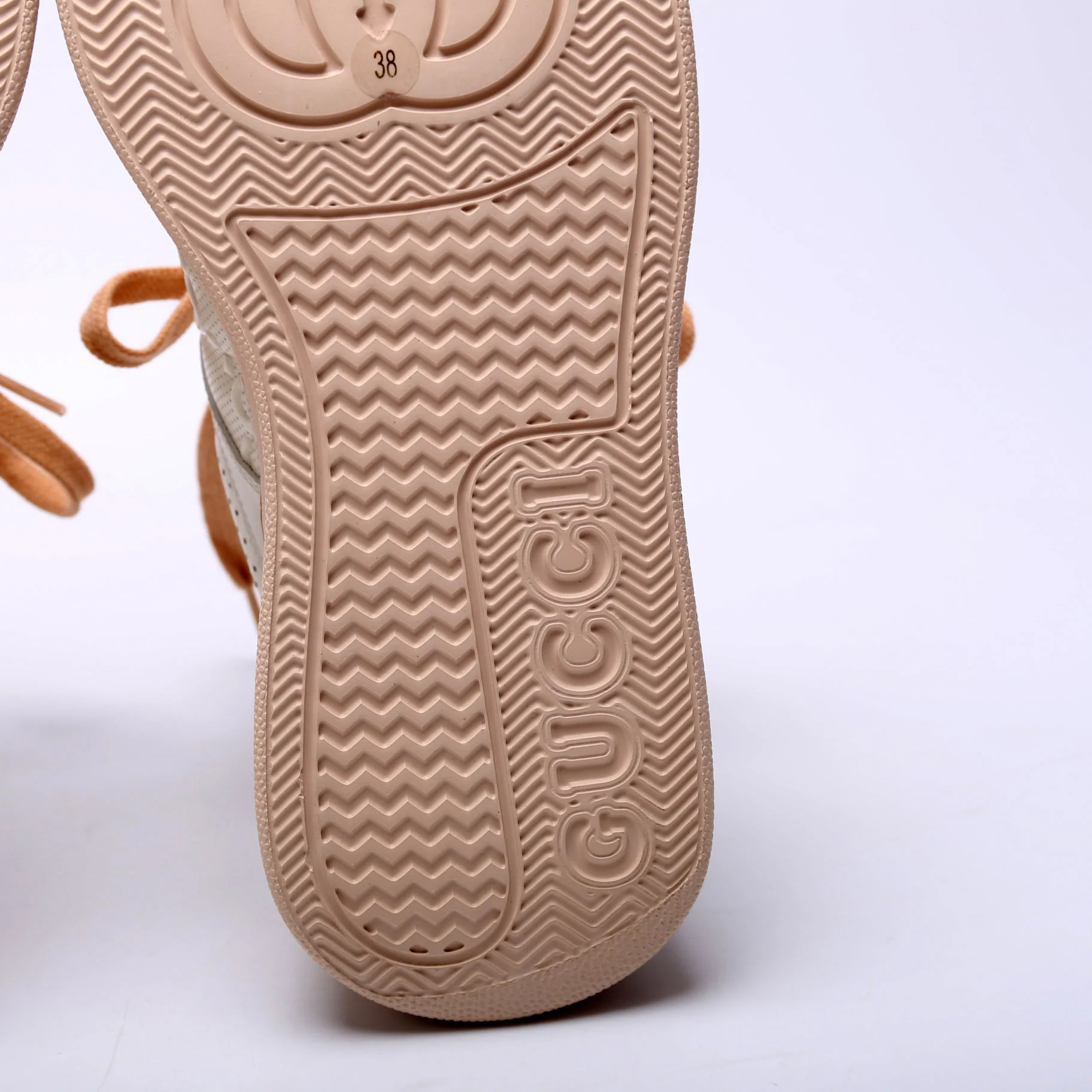 GG Embossed Leather Sneakers Size 38 White/Peach - Image 7