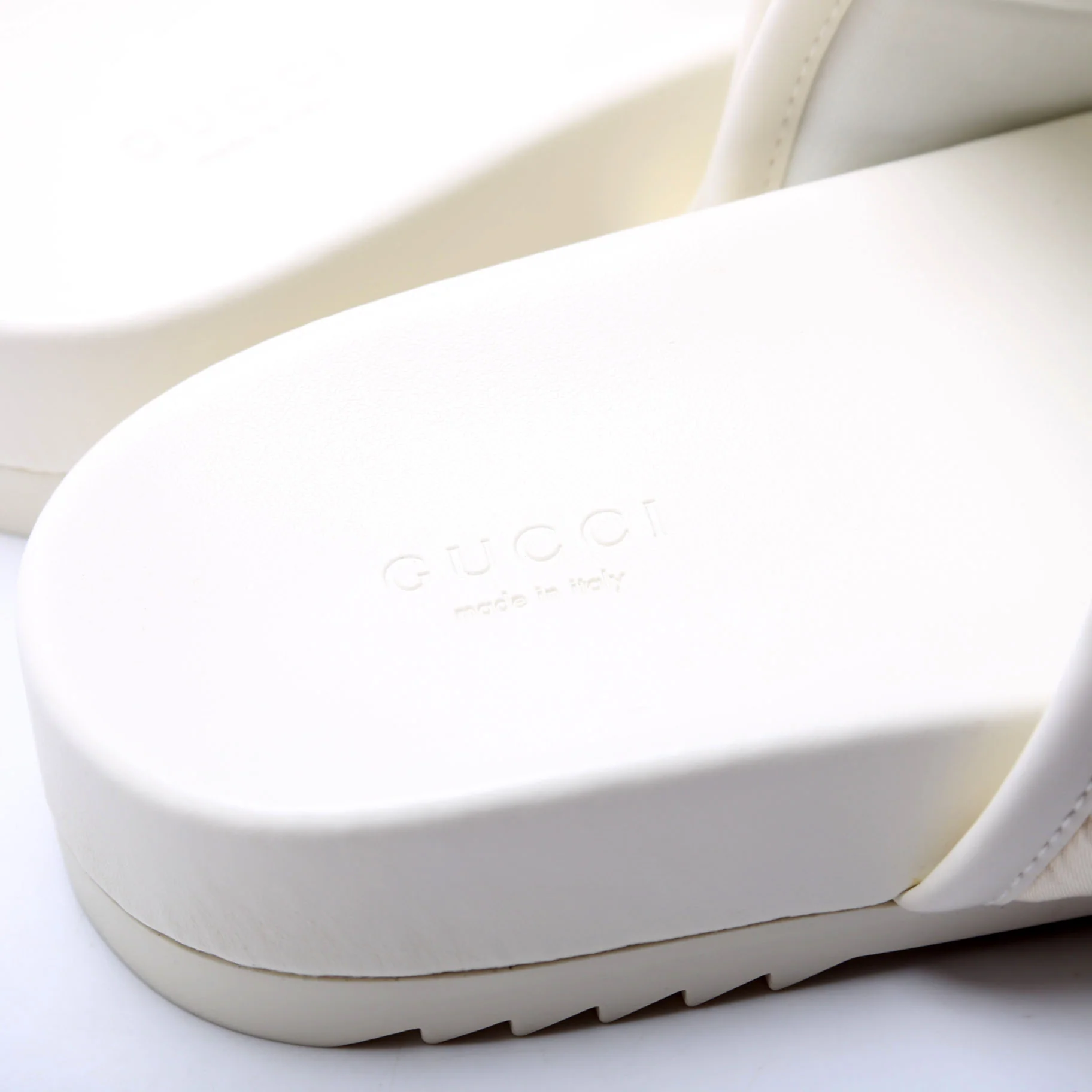 GG Logo Slides Size 39 White and Pink - Image 5