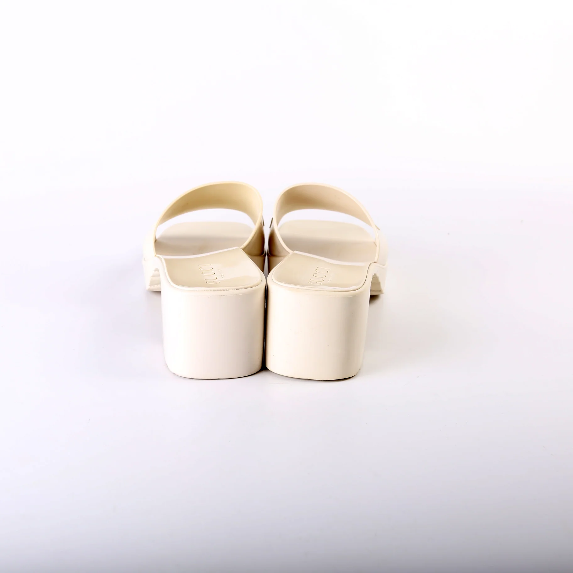 GG Rubber Slides Size 40 - Image 5