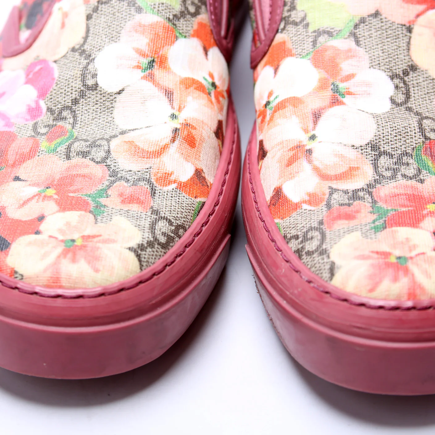 GG Supreme Bloom Slip On Sneakers Size 40 - Image 5