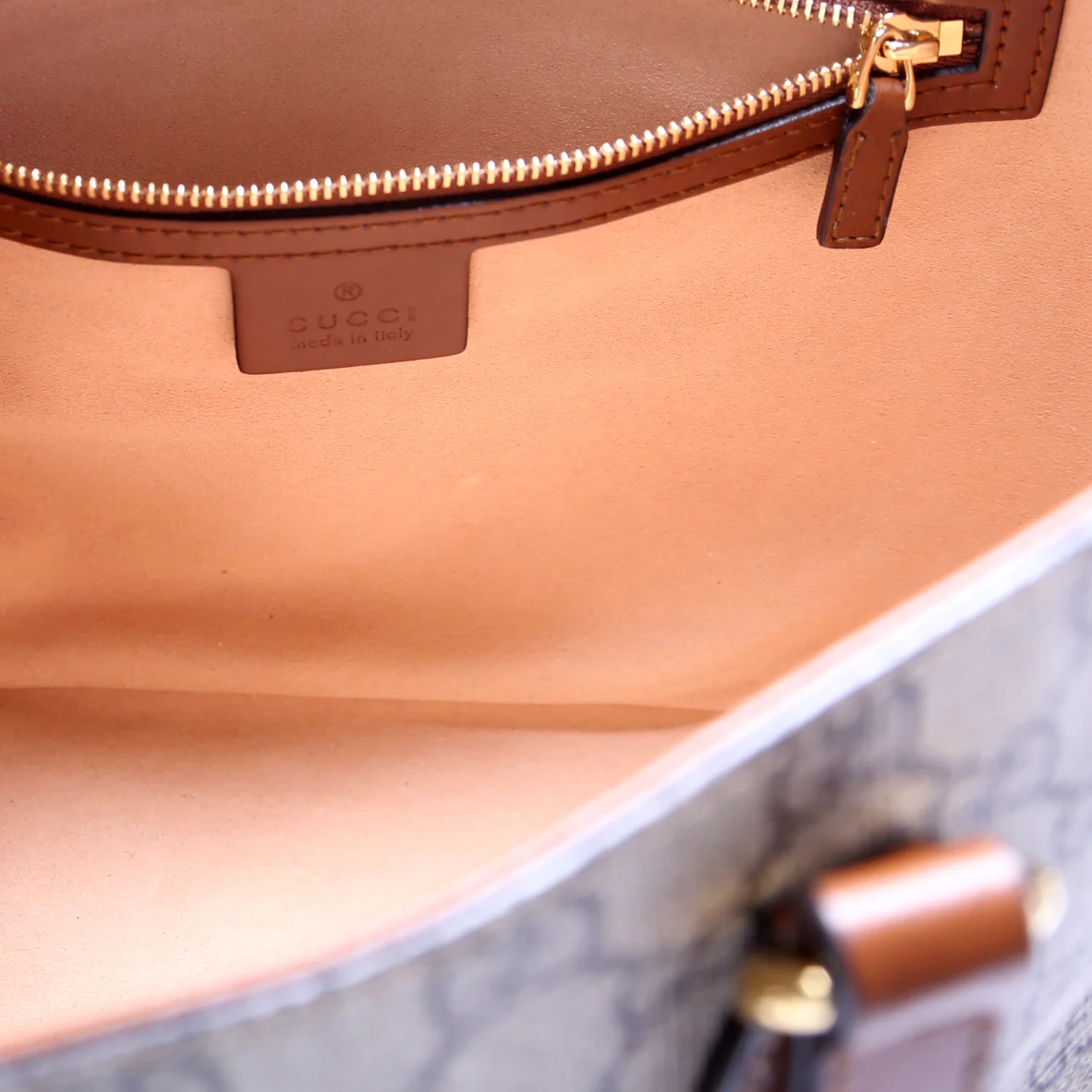 GG Supreme Small Tote 473887 - Image 8