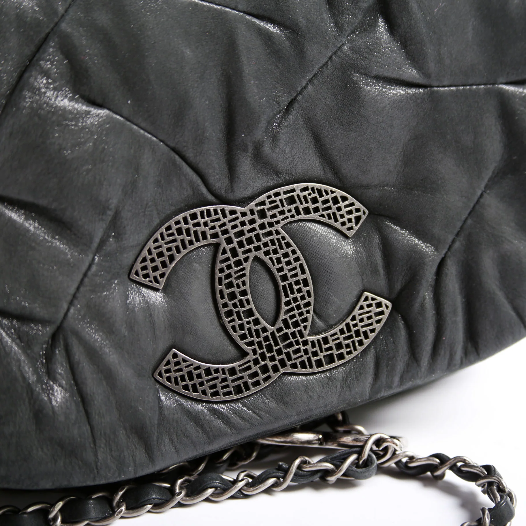 Glint Accordion Flap Iridescent Calfskin Black - Image 10