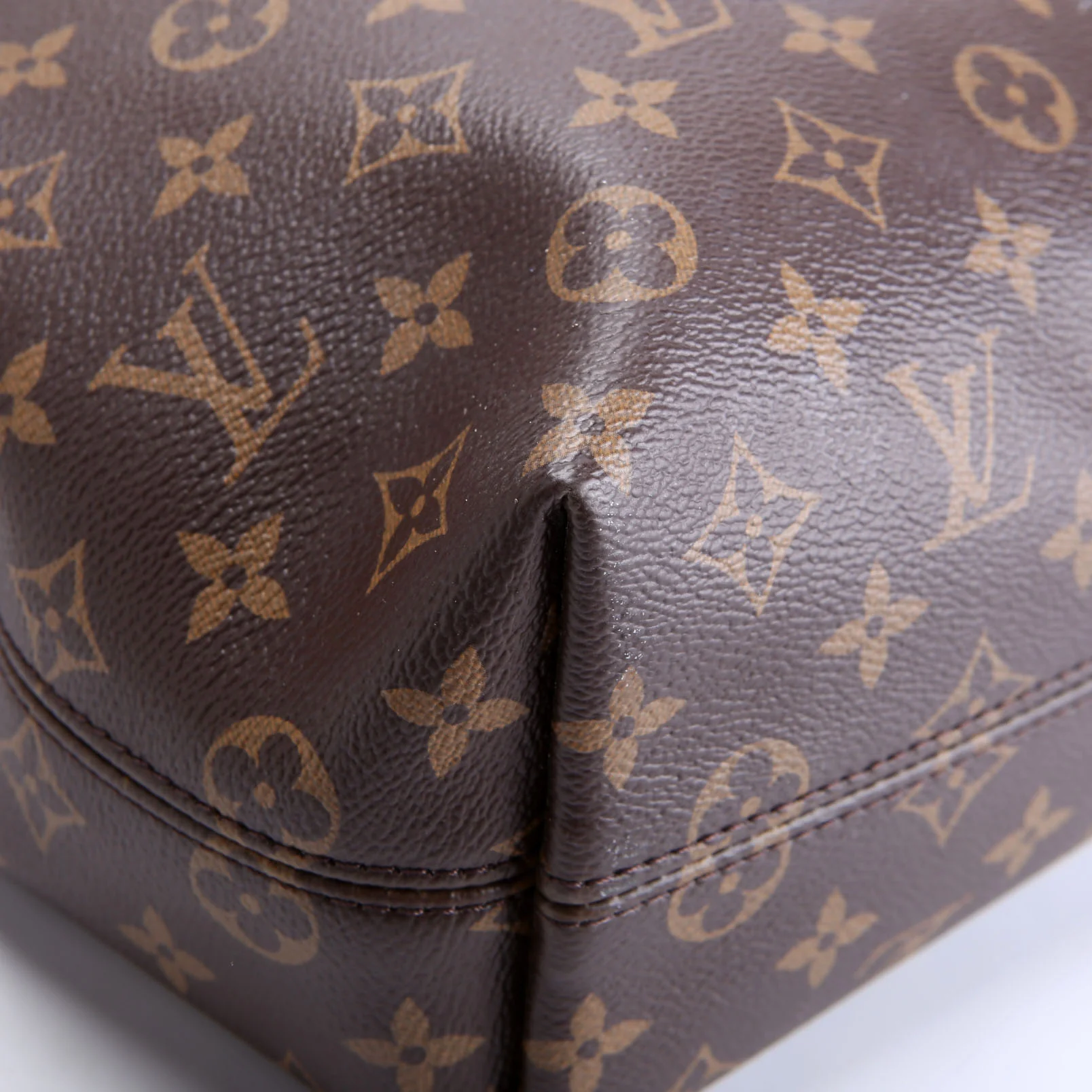 Graceful PM Monogram Berry - Image 5