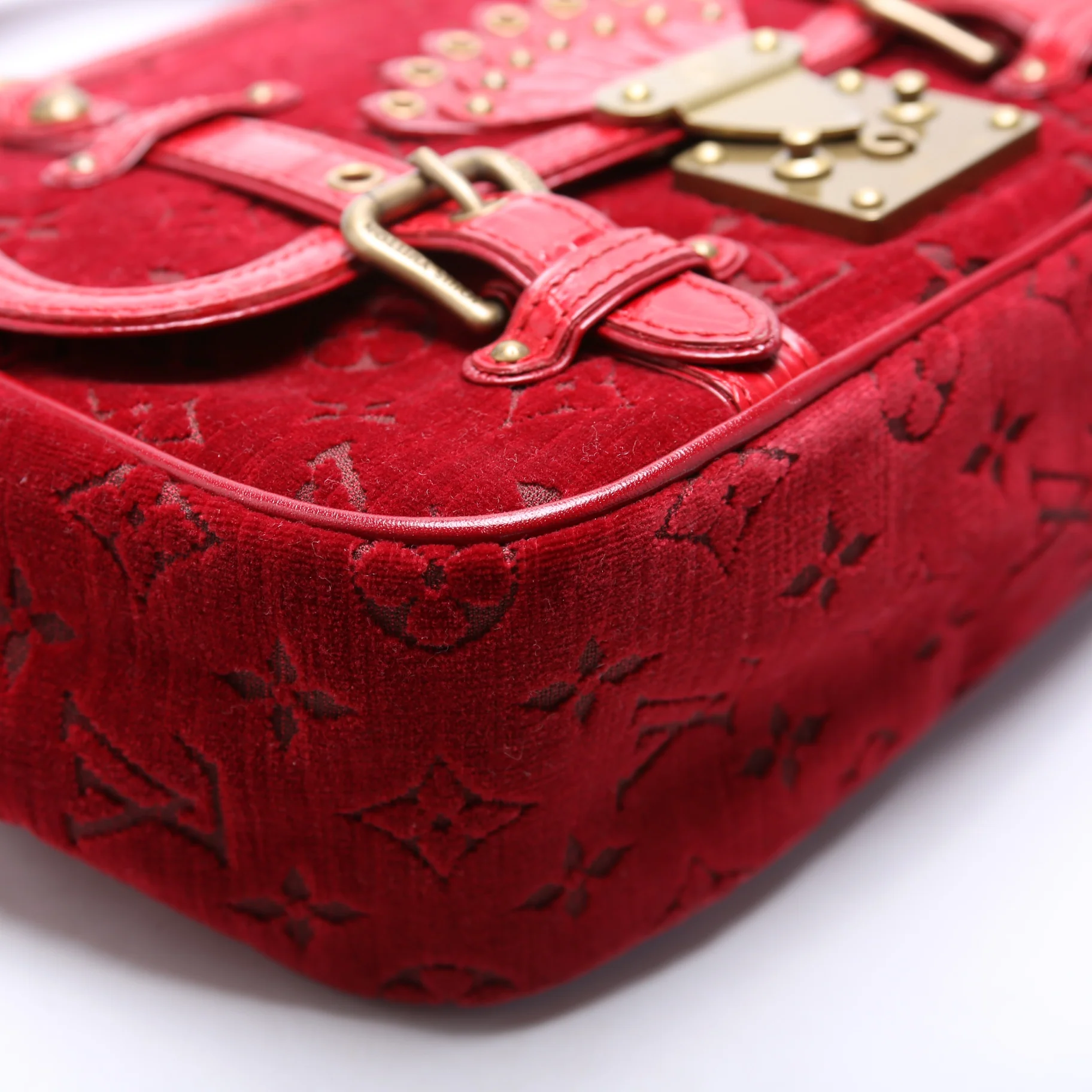 Gracie MM Velours Alligator Red - Image 5