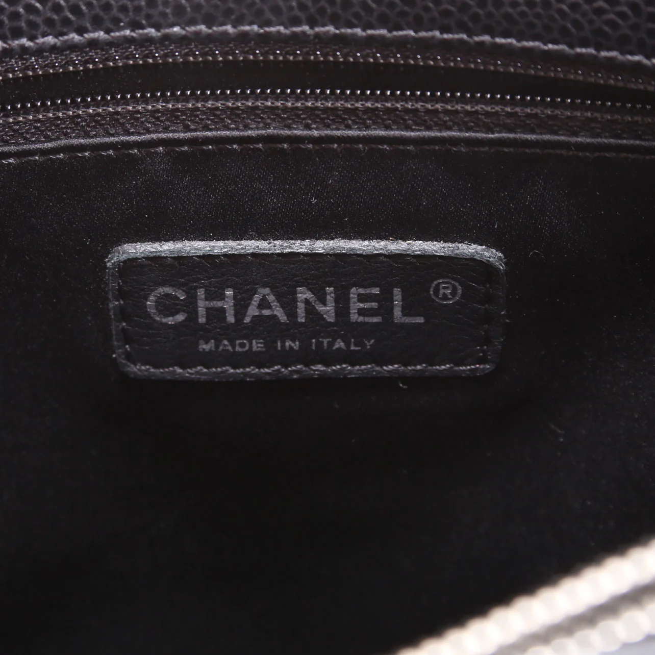 Grand Shopping Tote Black - Image 10