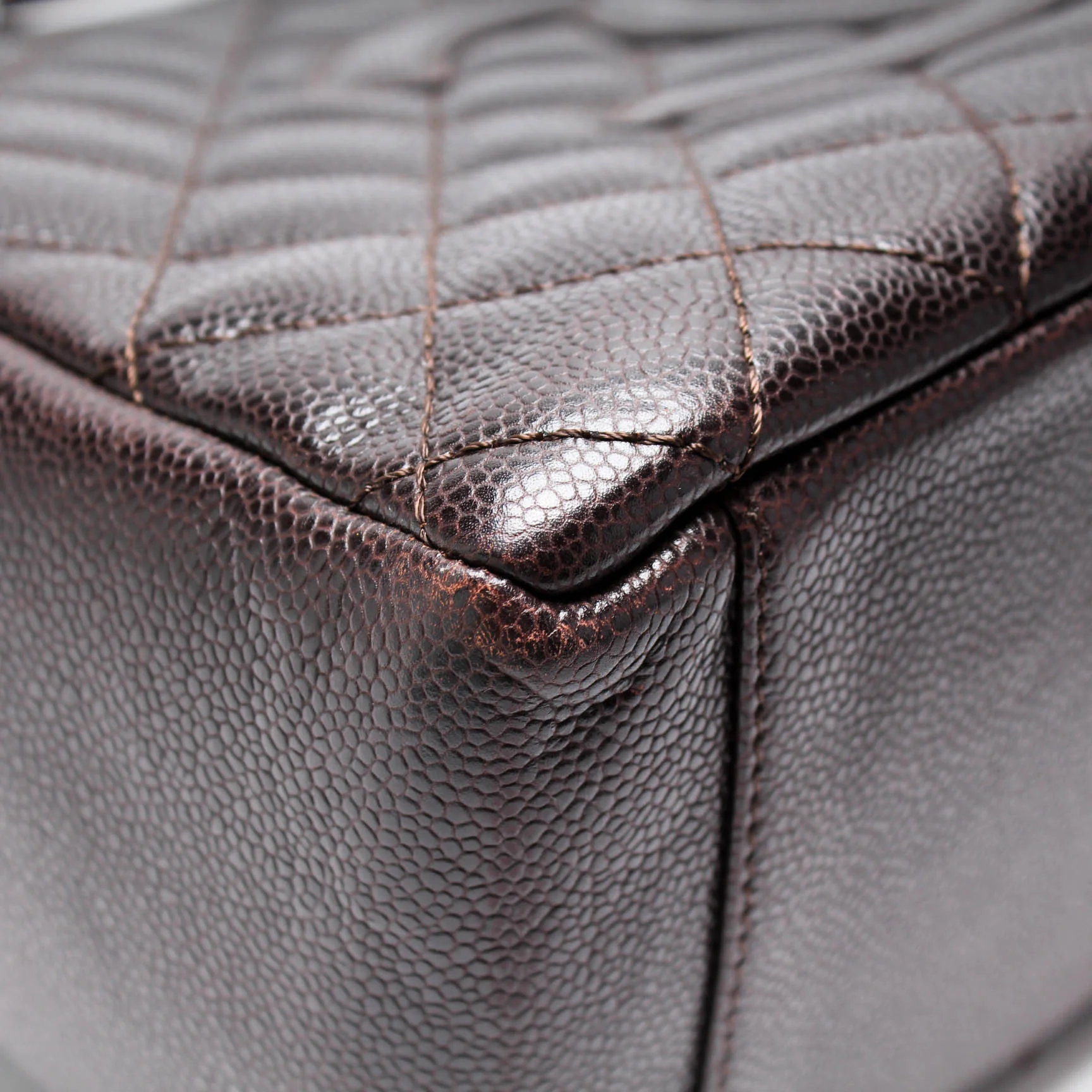 Grand Shopping Tote Caviar 11M - Image 5