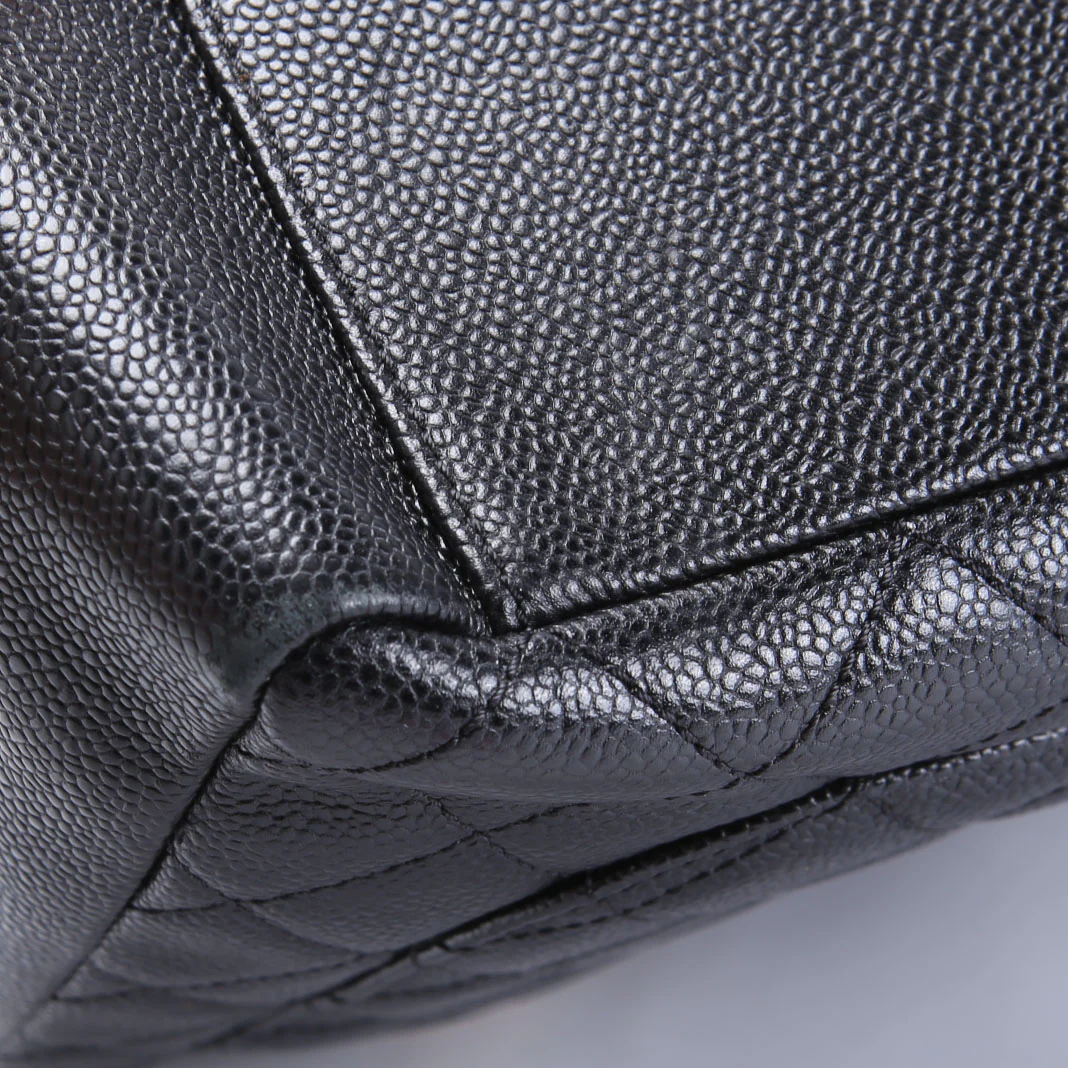 Grand Shopping Tote Caviar Black - Image 7
