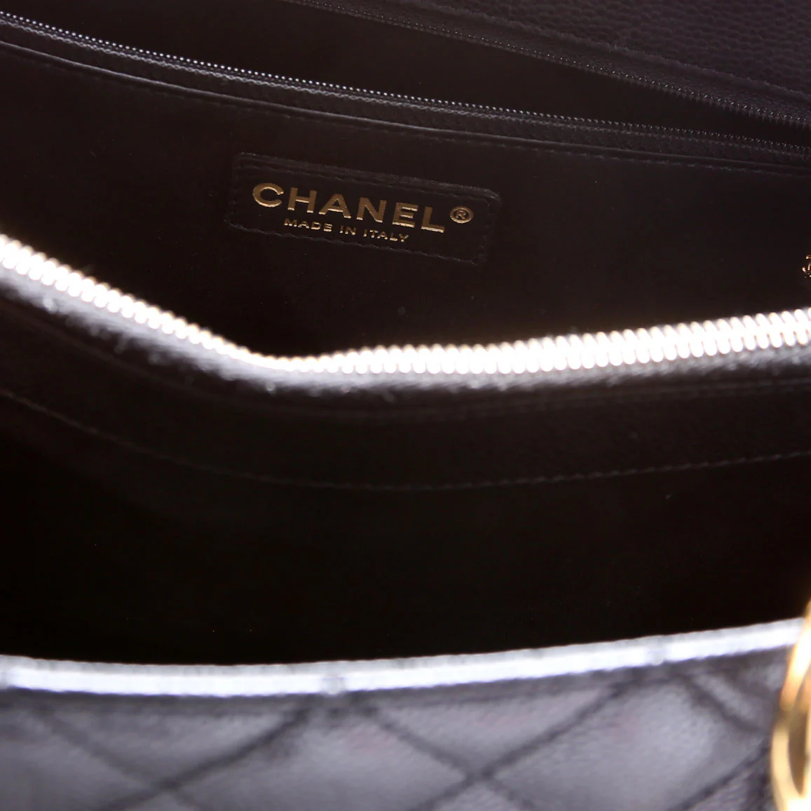 Grand Shopping Tote Caviar Black - Image 8