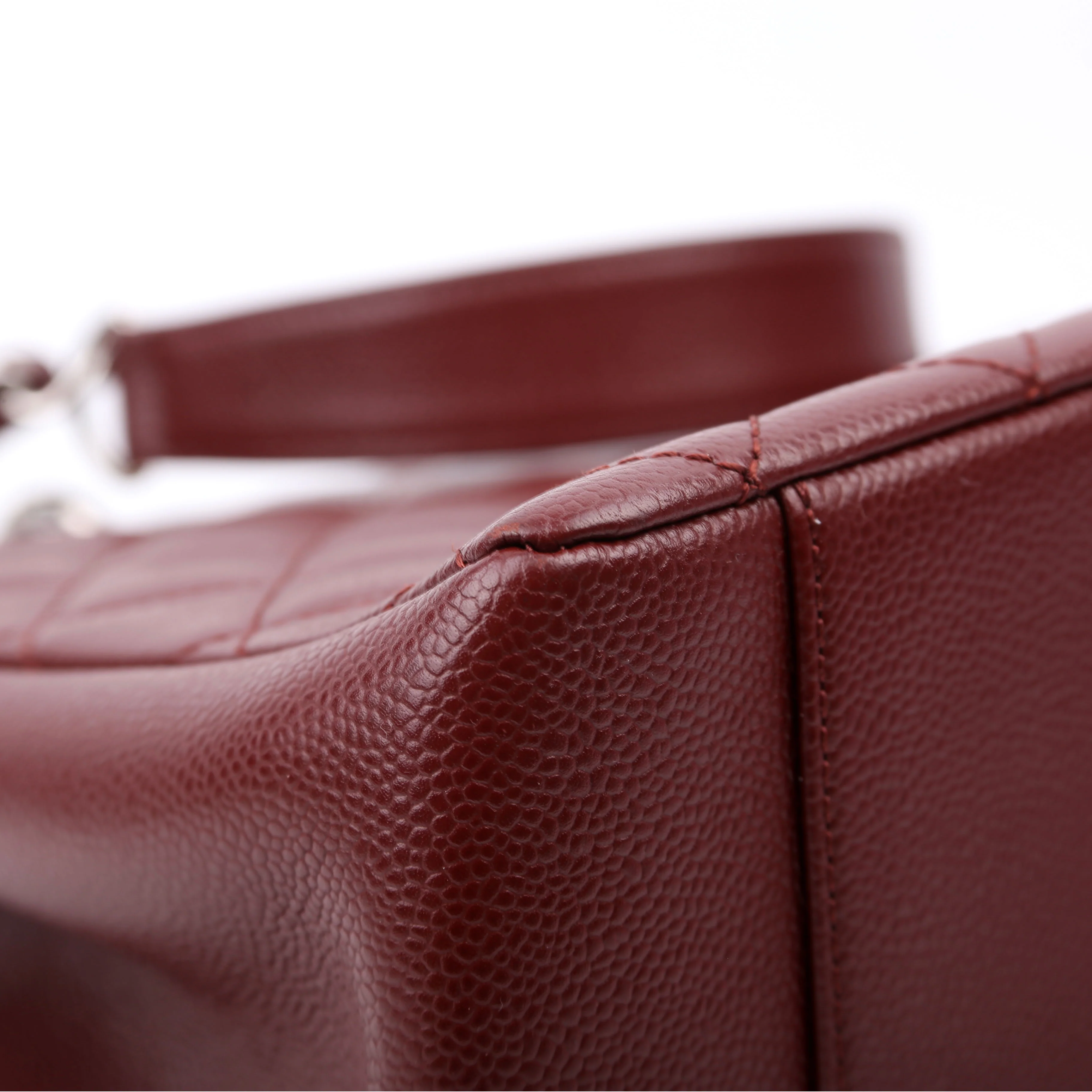 Grand Shopping Tote Caviar Burgundy - Image 5