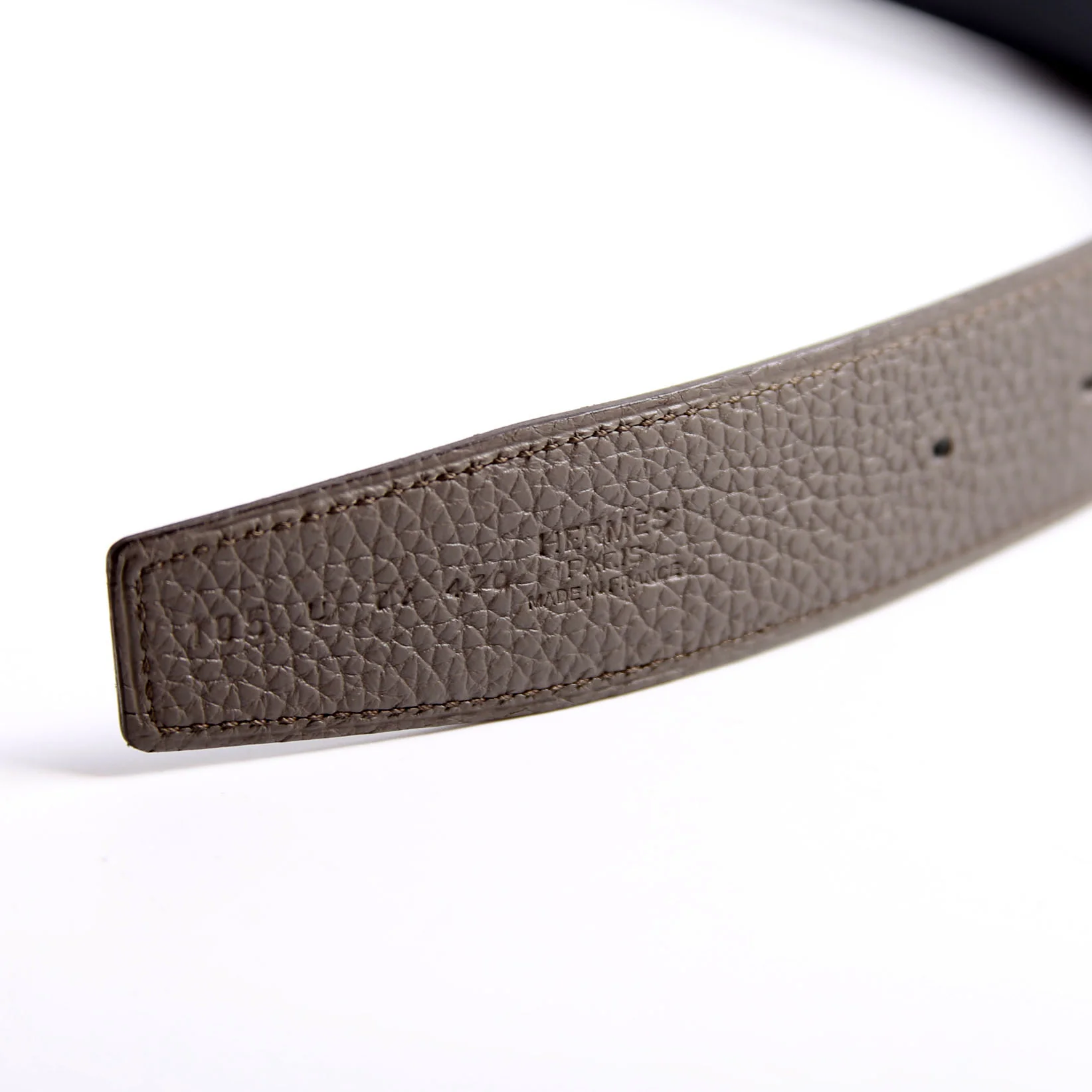 H Buckle 32MM Reversible Leather Belt Size 105 Grey/Navy - Image 5