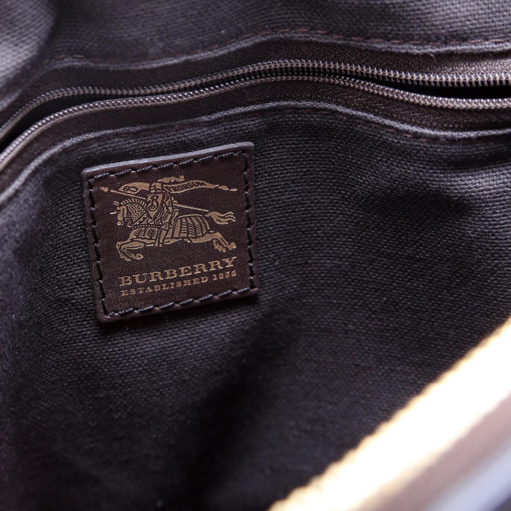 Haymarket Coated Canvas Thornley Bowling Bag - Image 8