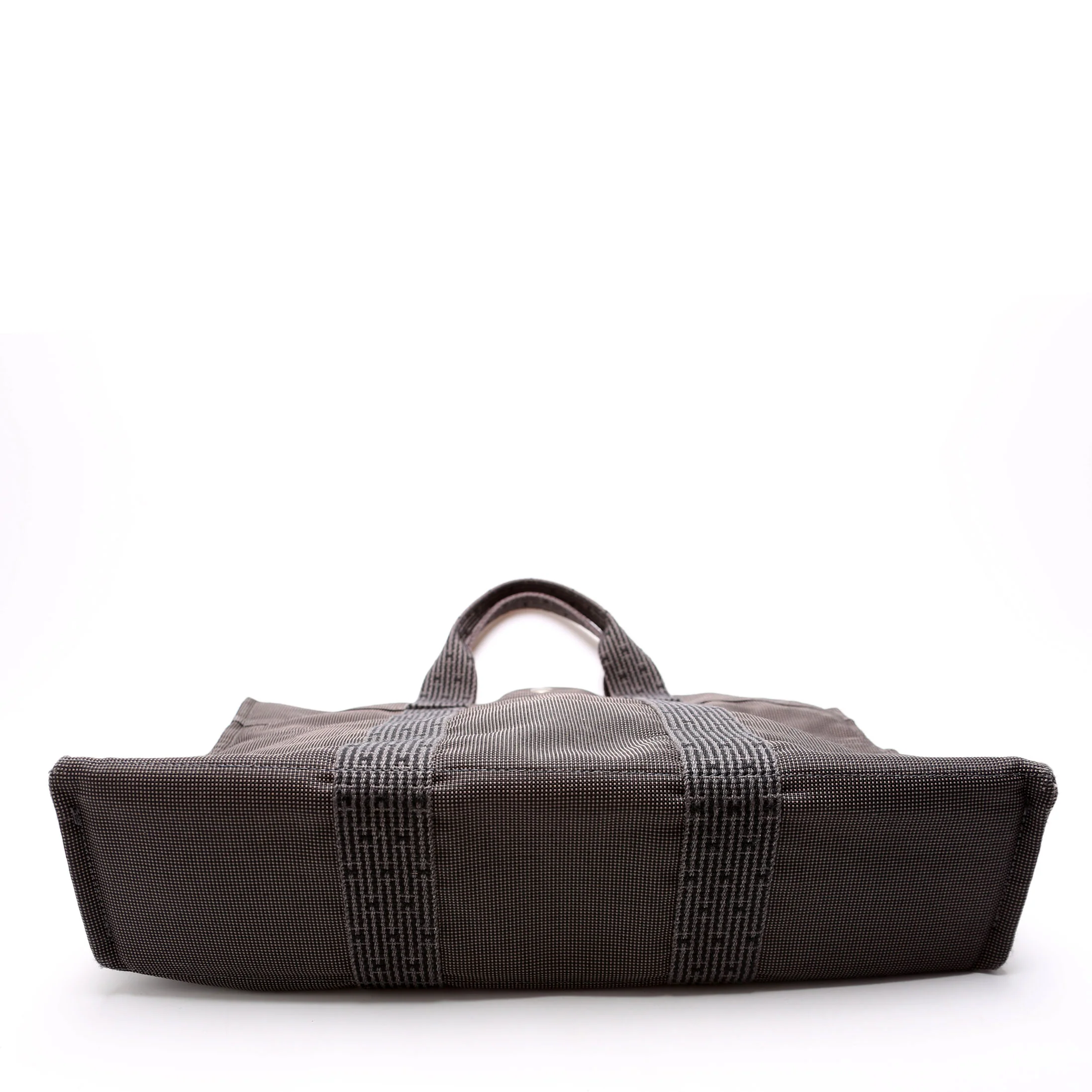 Herline MM Tote Gray - Image 4