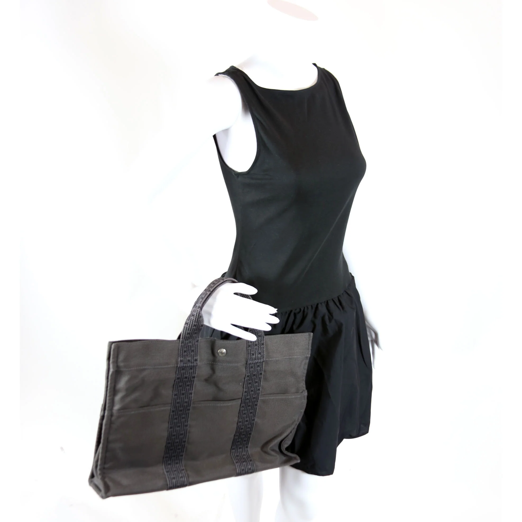 Herline MM Tote Gray - Image 9