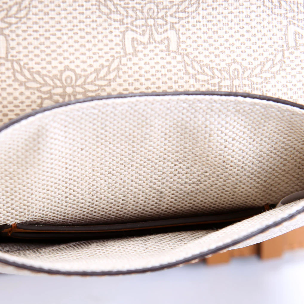 Himmel Lanyard Crossbody Beige - Image 8