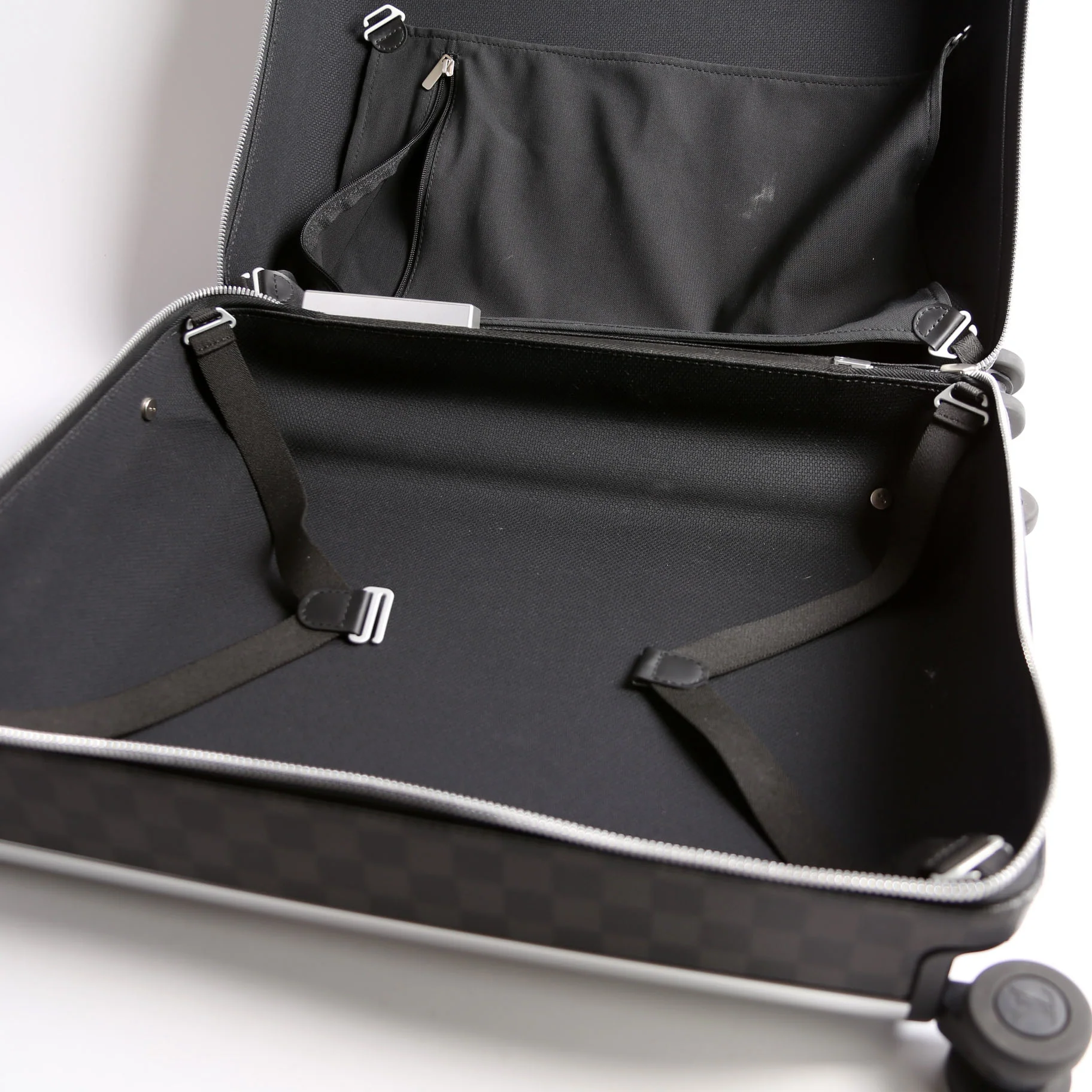 Horizon 50 Graphite - Image 8