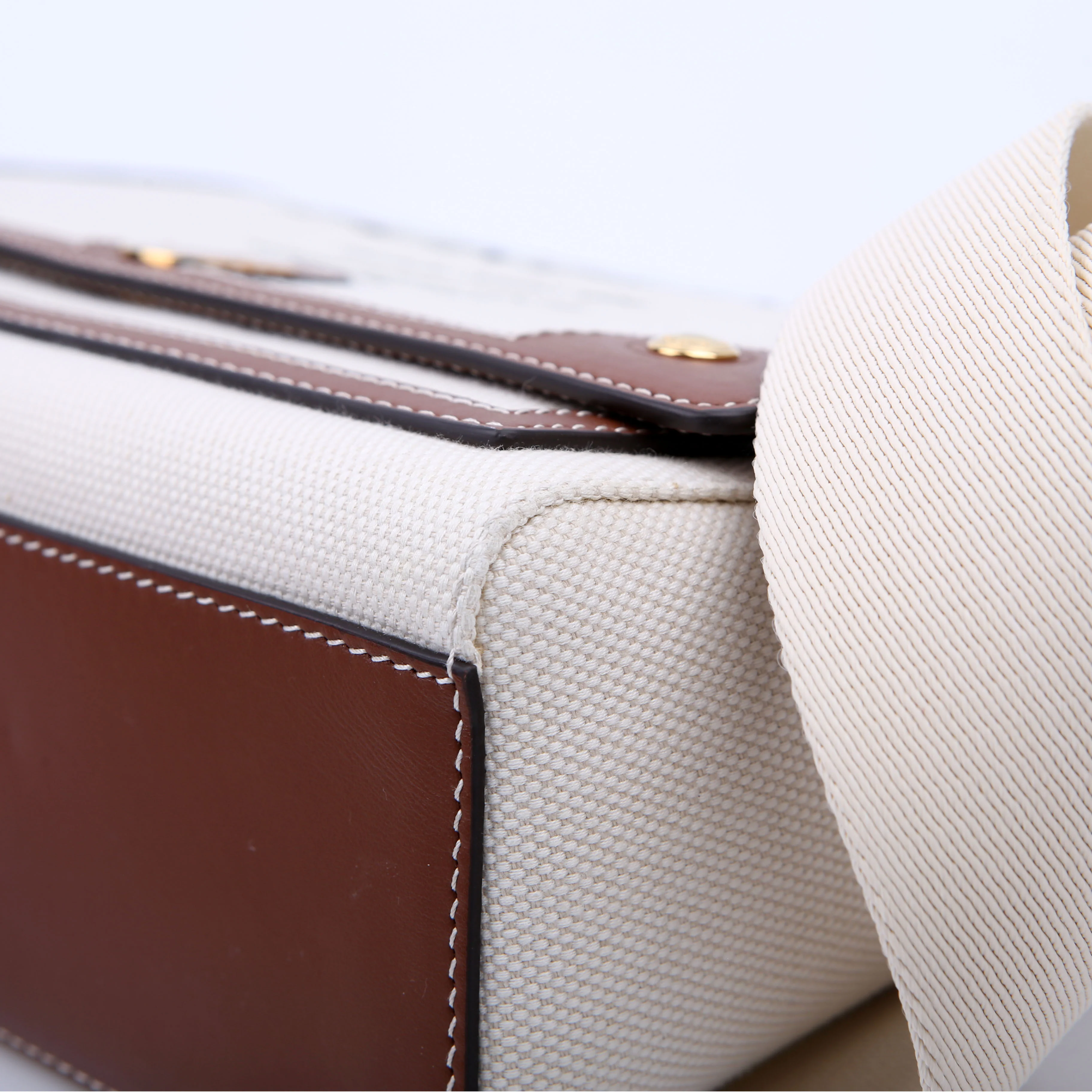 Horseferry Canvas Note Medium Crossbody White/Brown - Image 6