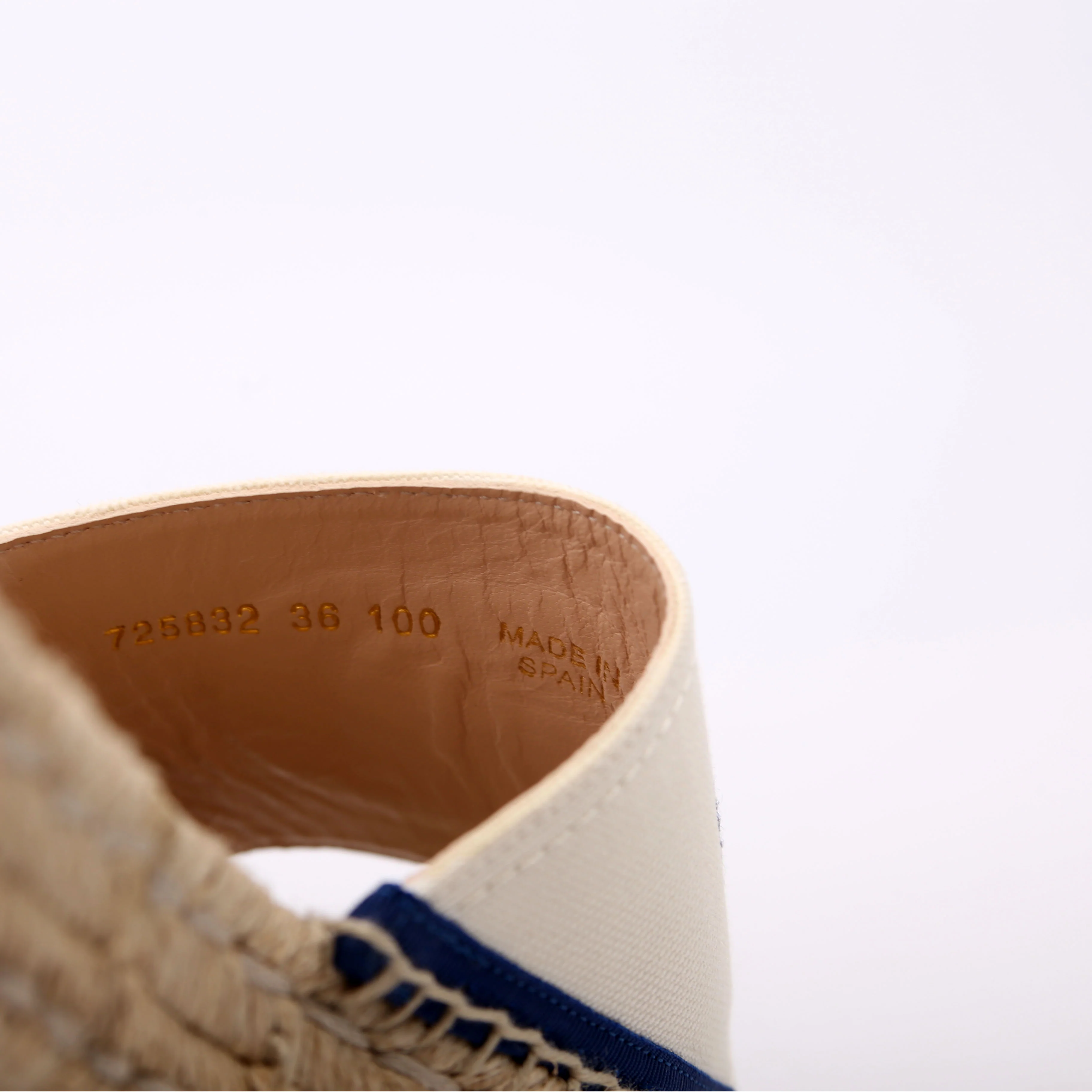 Interlocking GG Espadrille Slides Size 36 White/Navy - Image 9