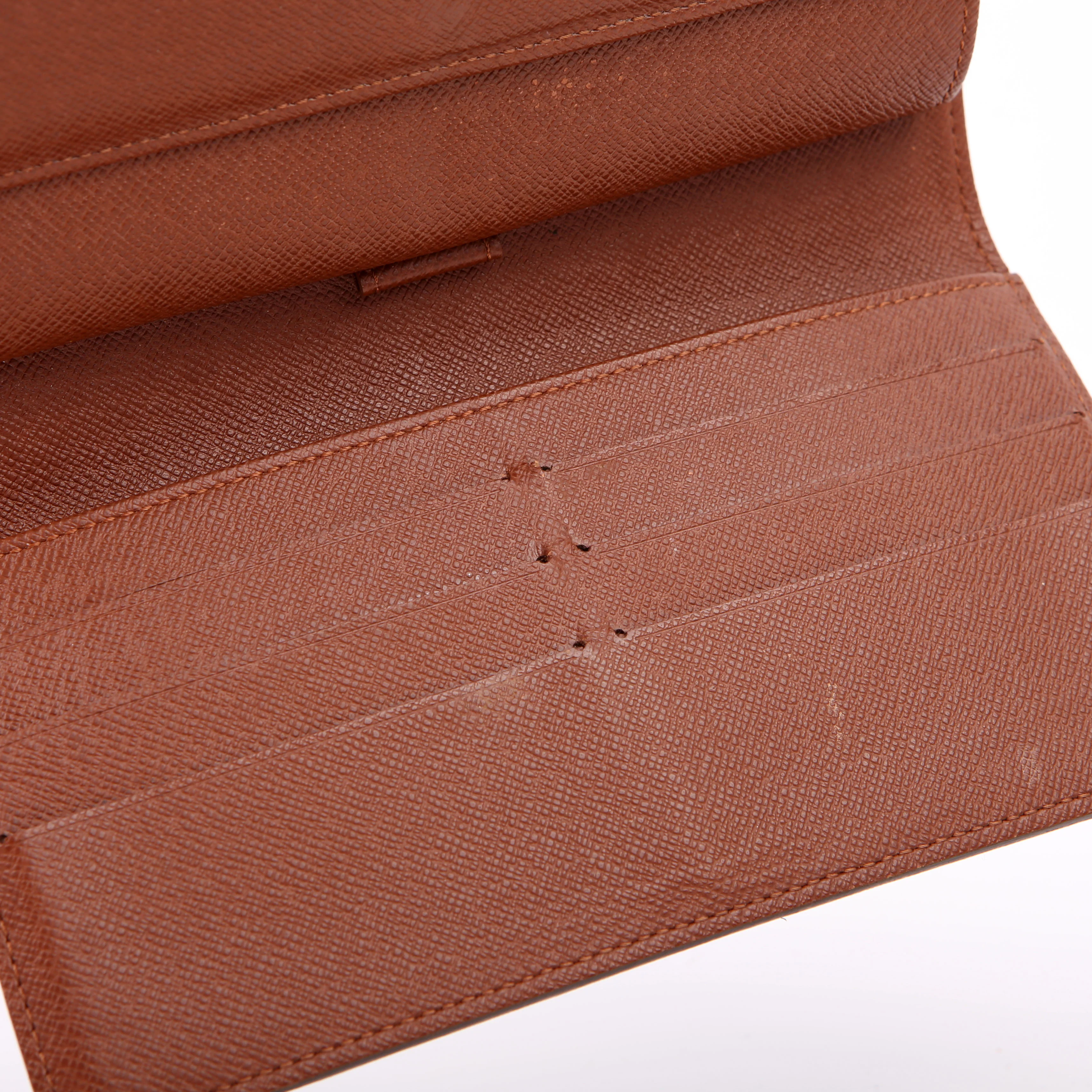 International Wallet Monogram - Image 10