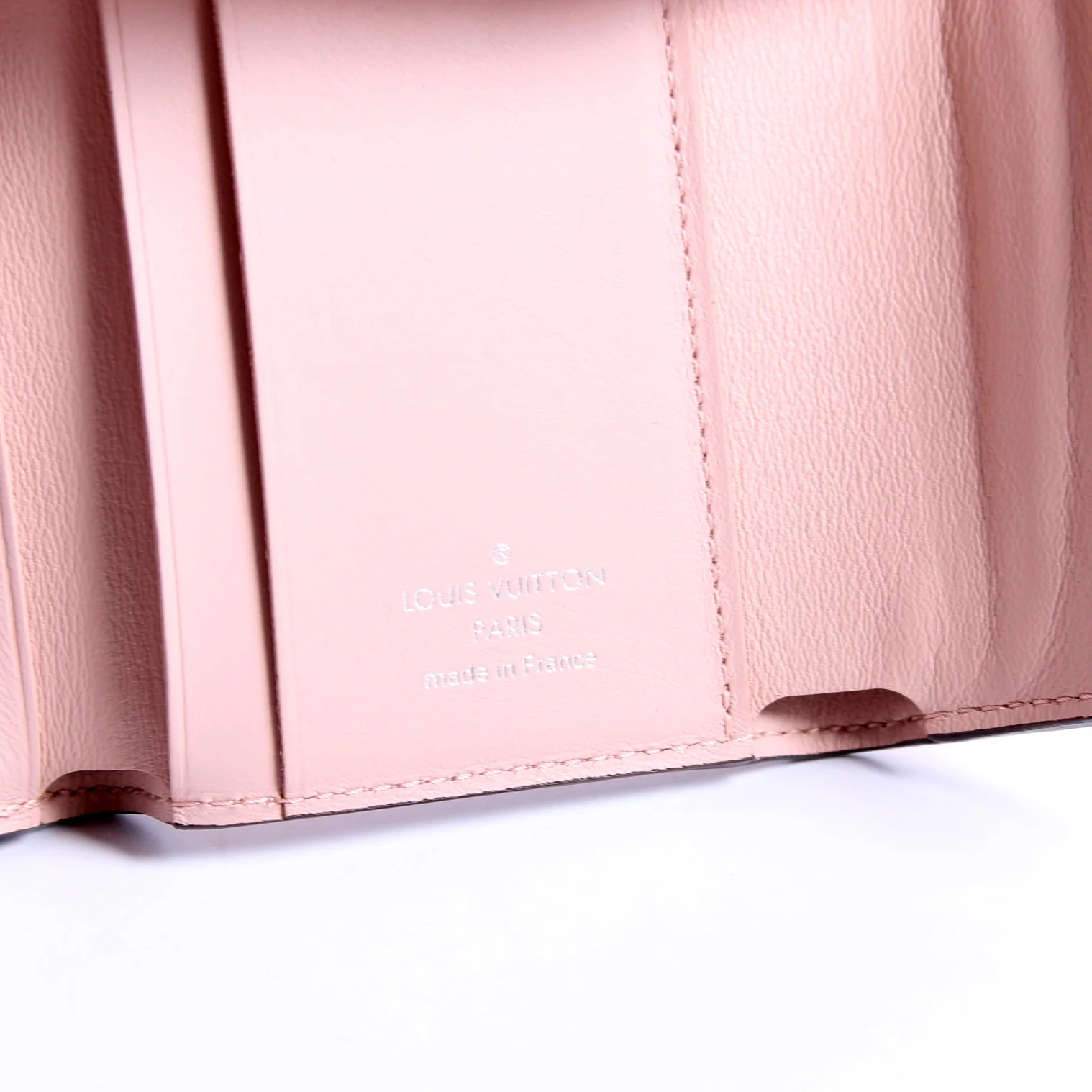 Iris Compact Wallet Mahina Pink - Image 10