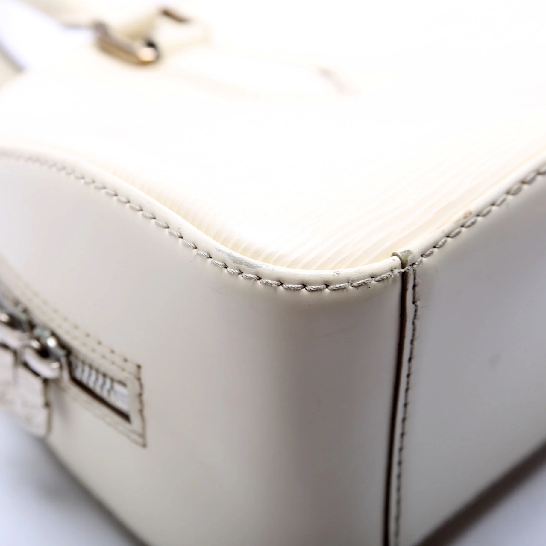 Jasmine Epi White - Image 6