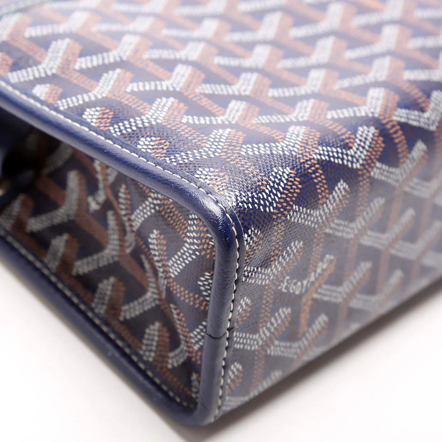 Jouvence Toiletry Pouch - Image 5