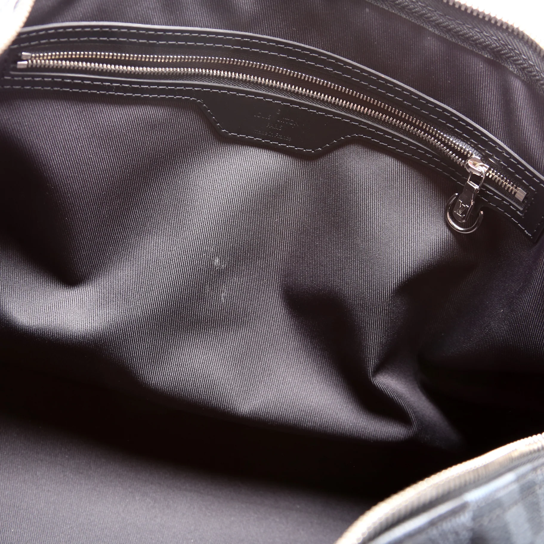 Keepall 50 With Strap Graphite Pixel - Image 10