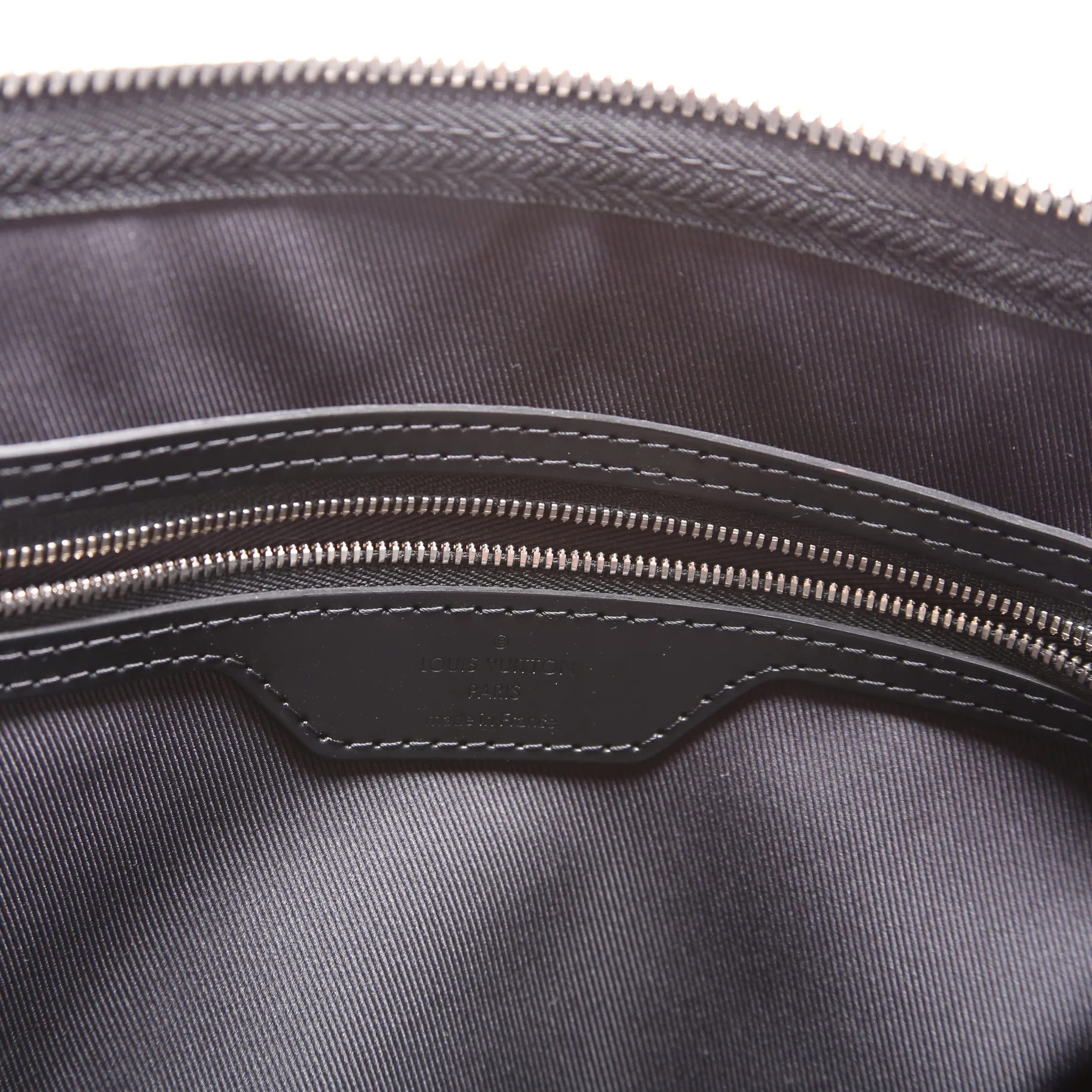 Keepall 50 With Strap Graphite Pixel - Image 11