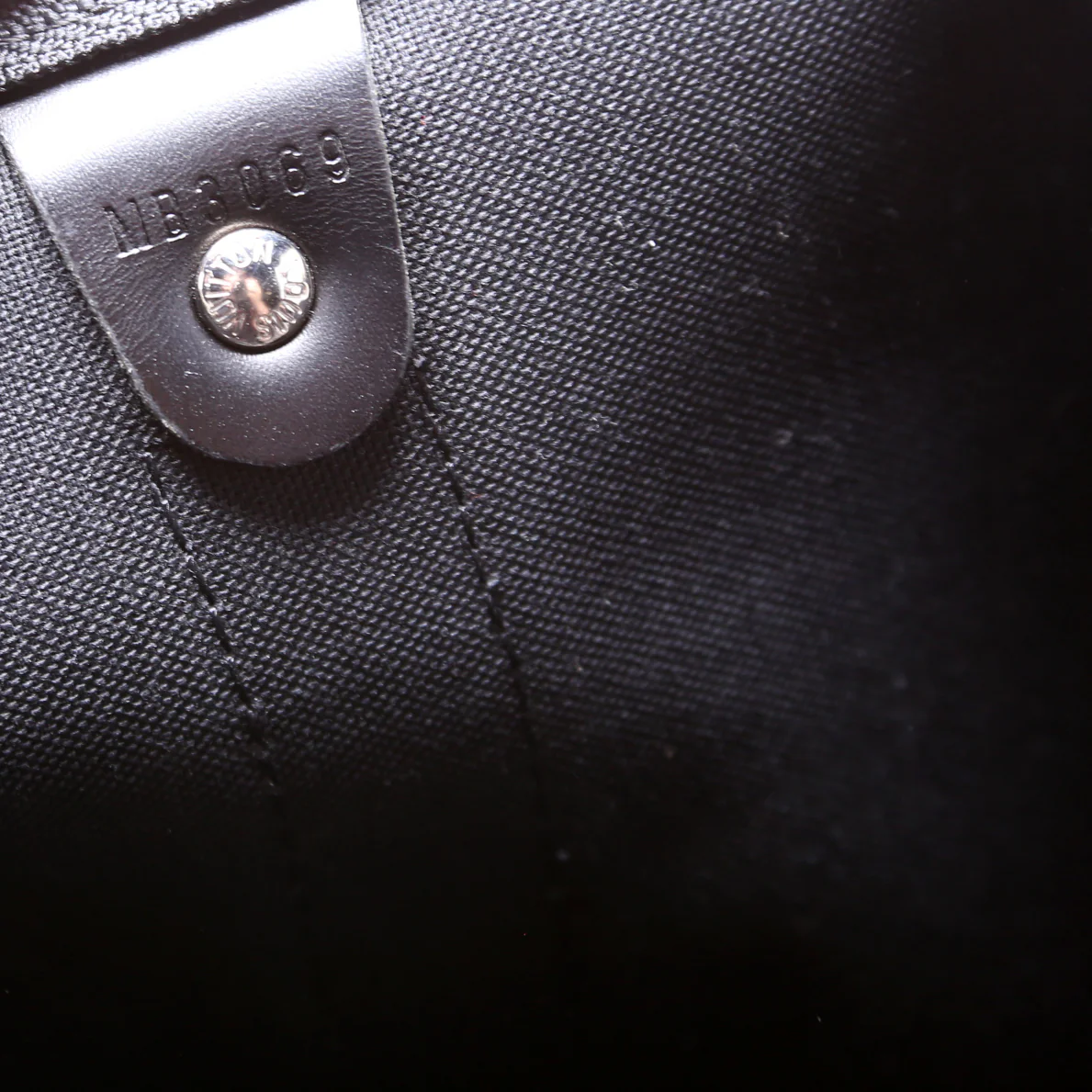 Keepall 55 Graphite with Strap - Image 12