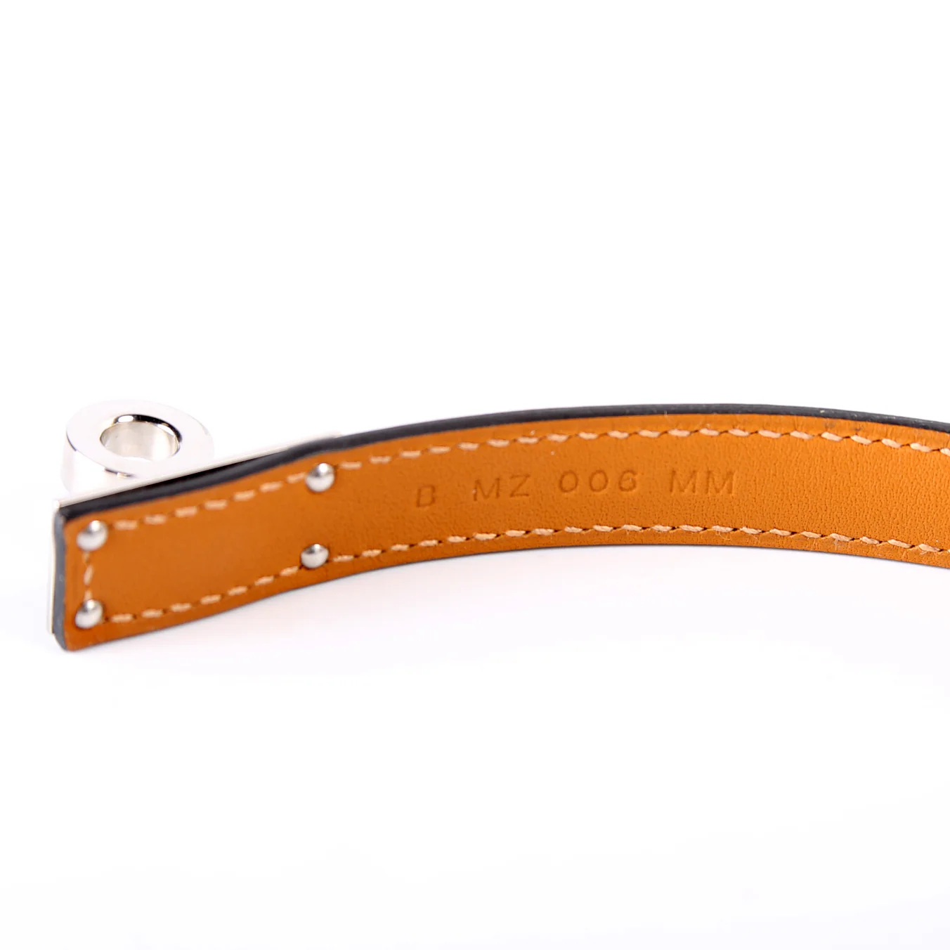 Kelly Choker Swift Leather Necklace - Image 5