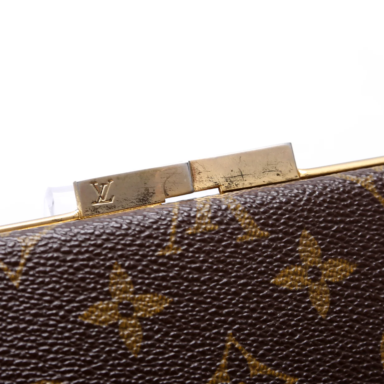 Kisslock Trifold Wallet Monogram Vintage - Image 6