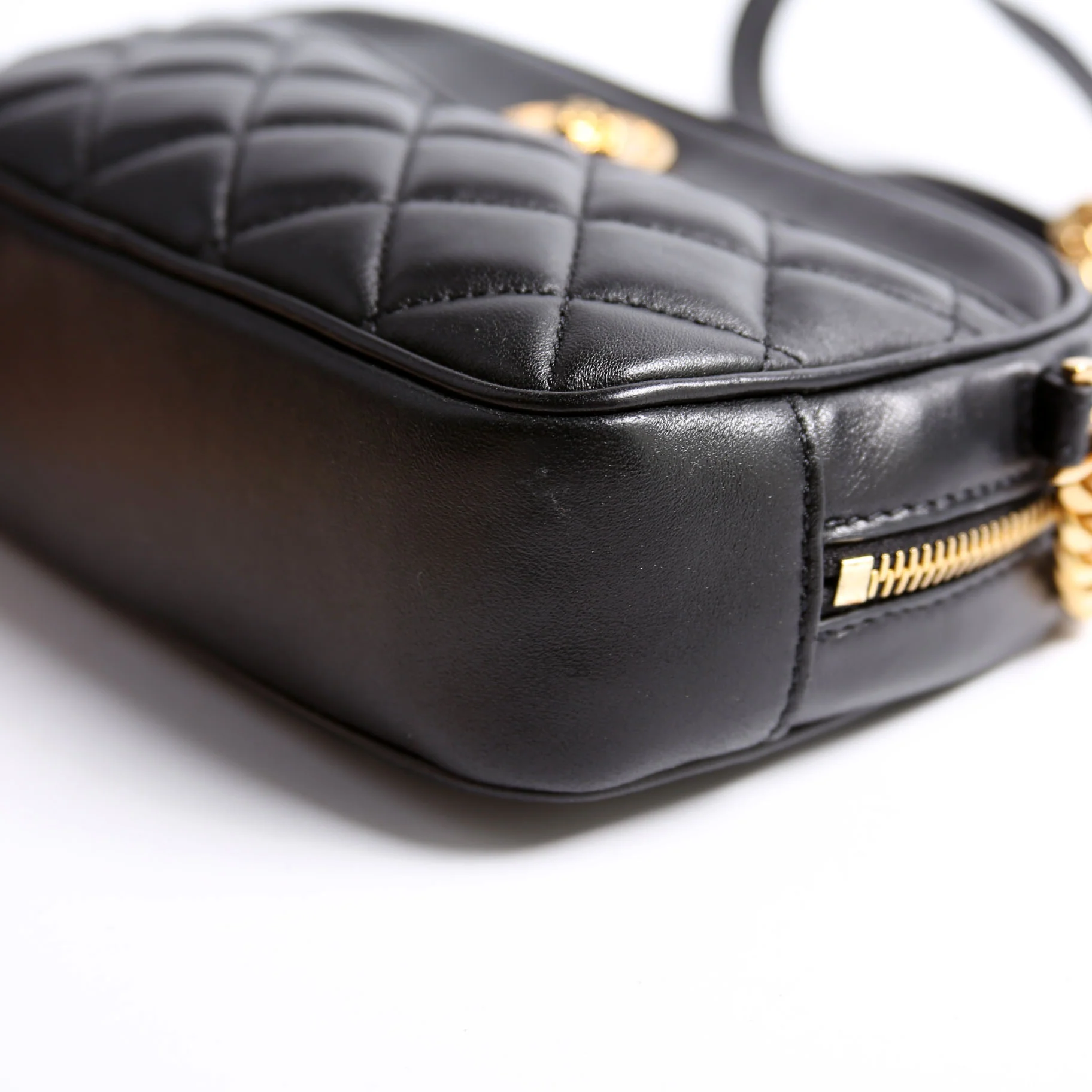 La Medusa Quilted Leather Small Camera Bag Black - Image 7