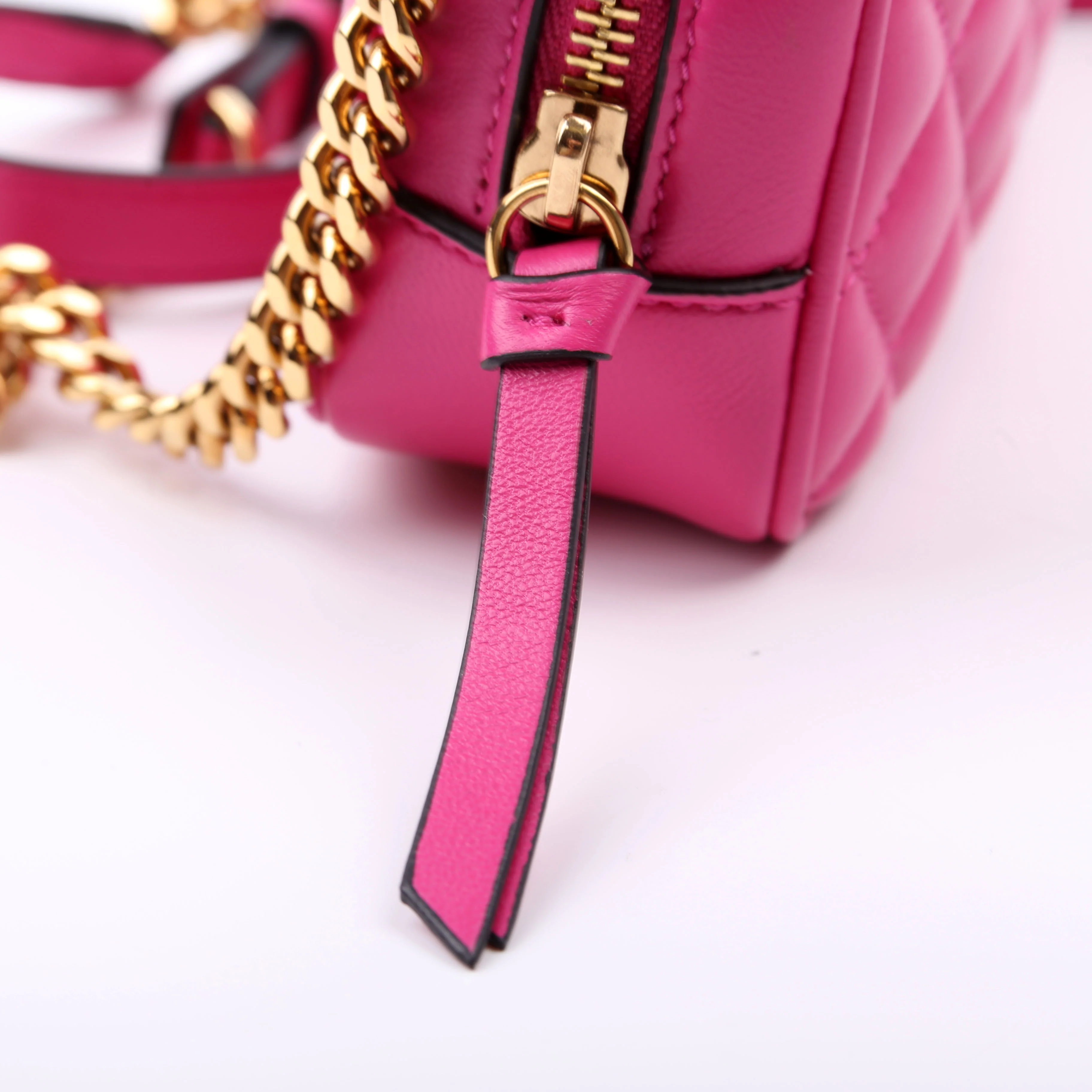 La Medusa Quilted Leather Small Camera Bag Pink - Image 11