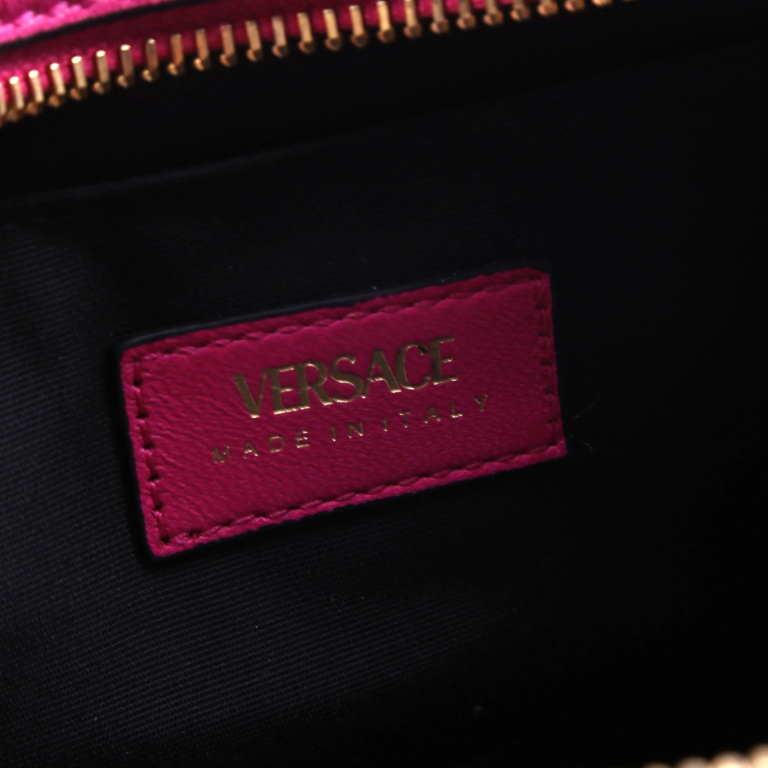 La Medusa Quilted Leather Small Camera Bag Pink - Image 15