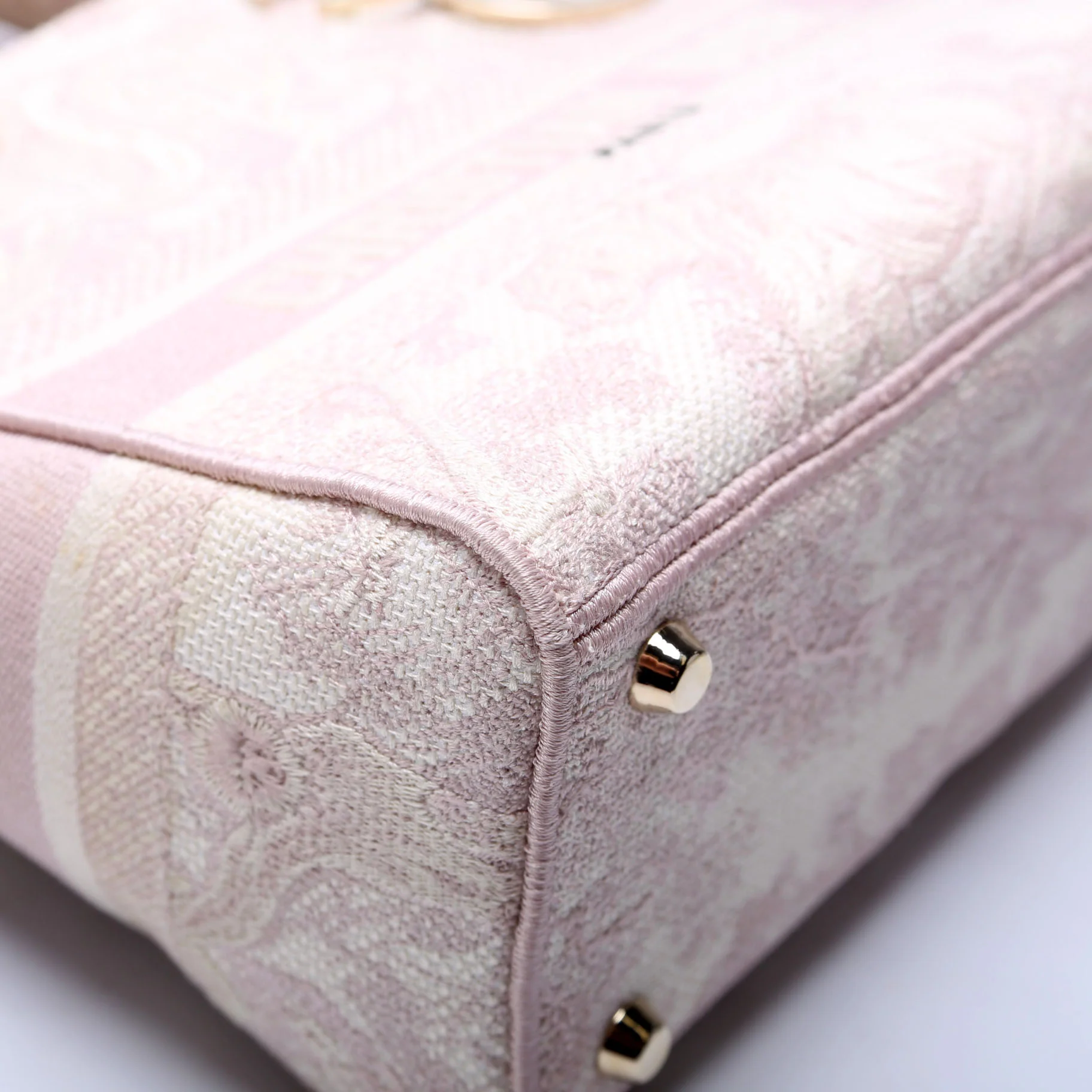 Lady D-Lite Medium Lilac - Image 5