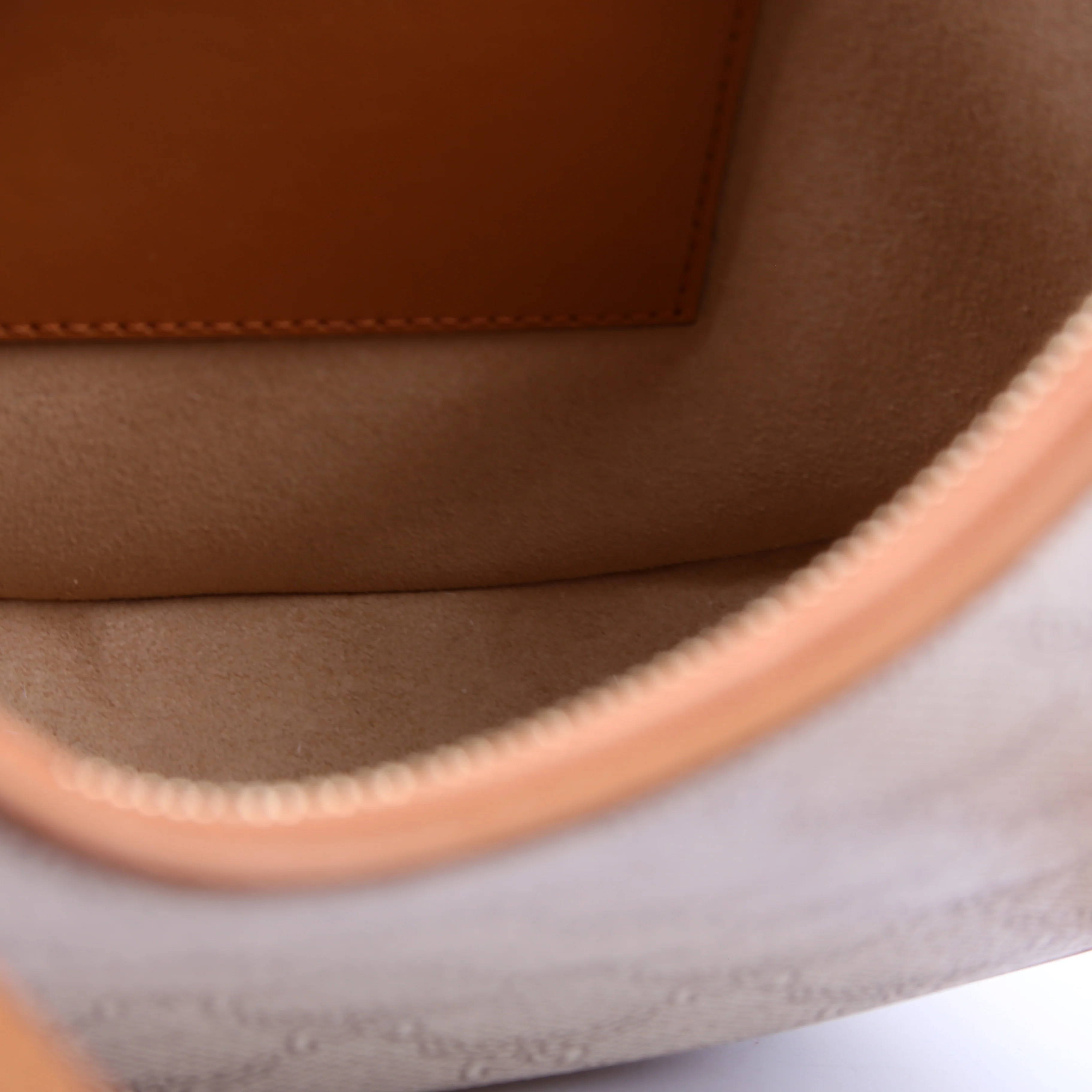 Lauretos Himmel Moon Shoulder Bag - Image 11