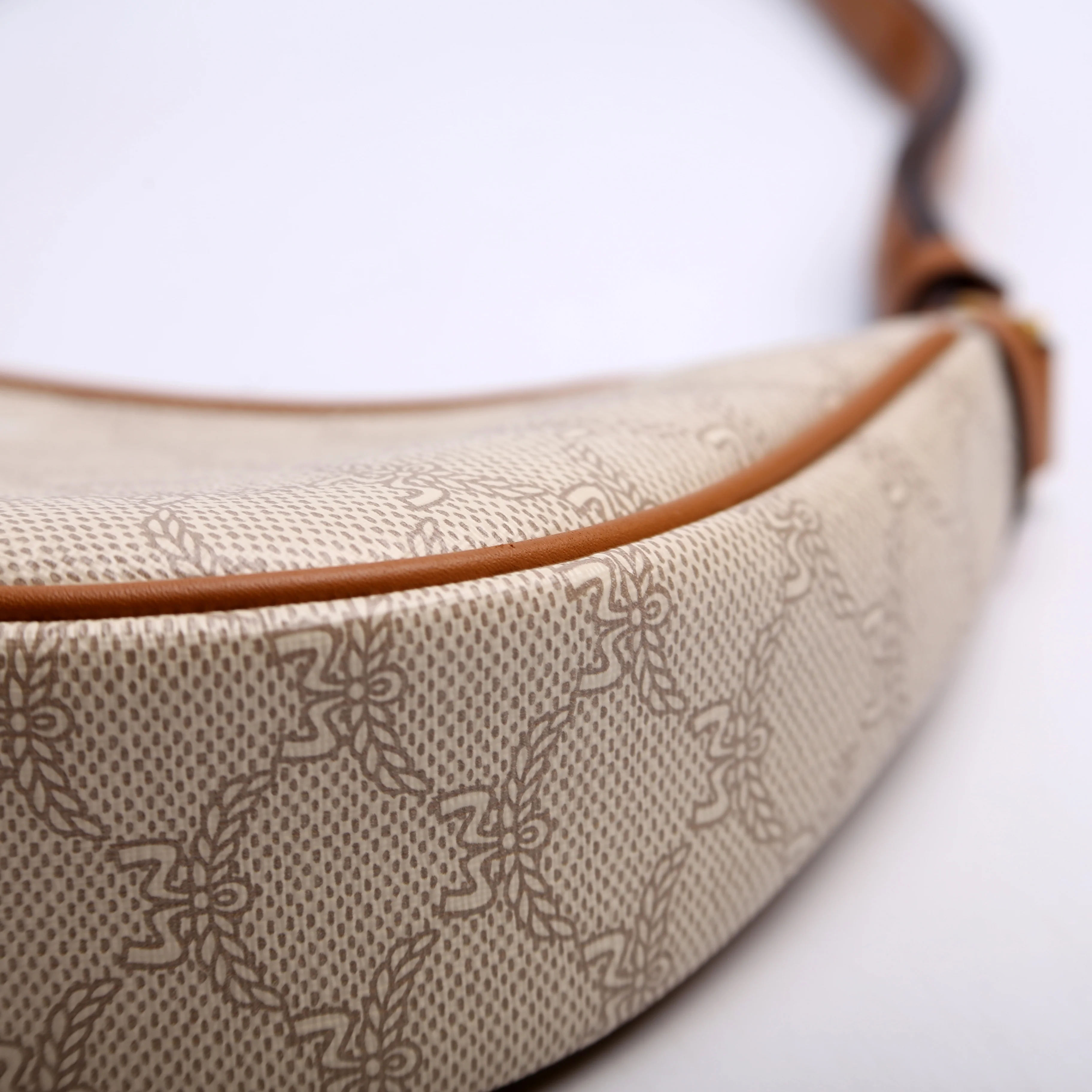 Lauretos Himmel Moon Shoulder Bag - Image 6