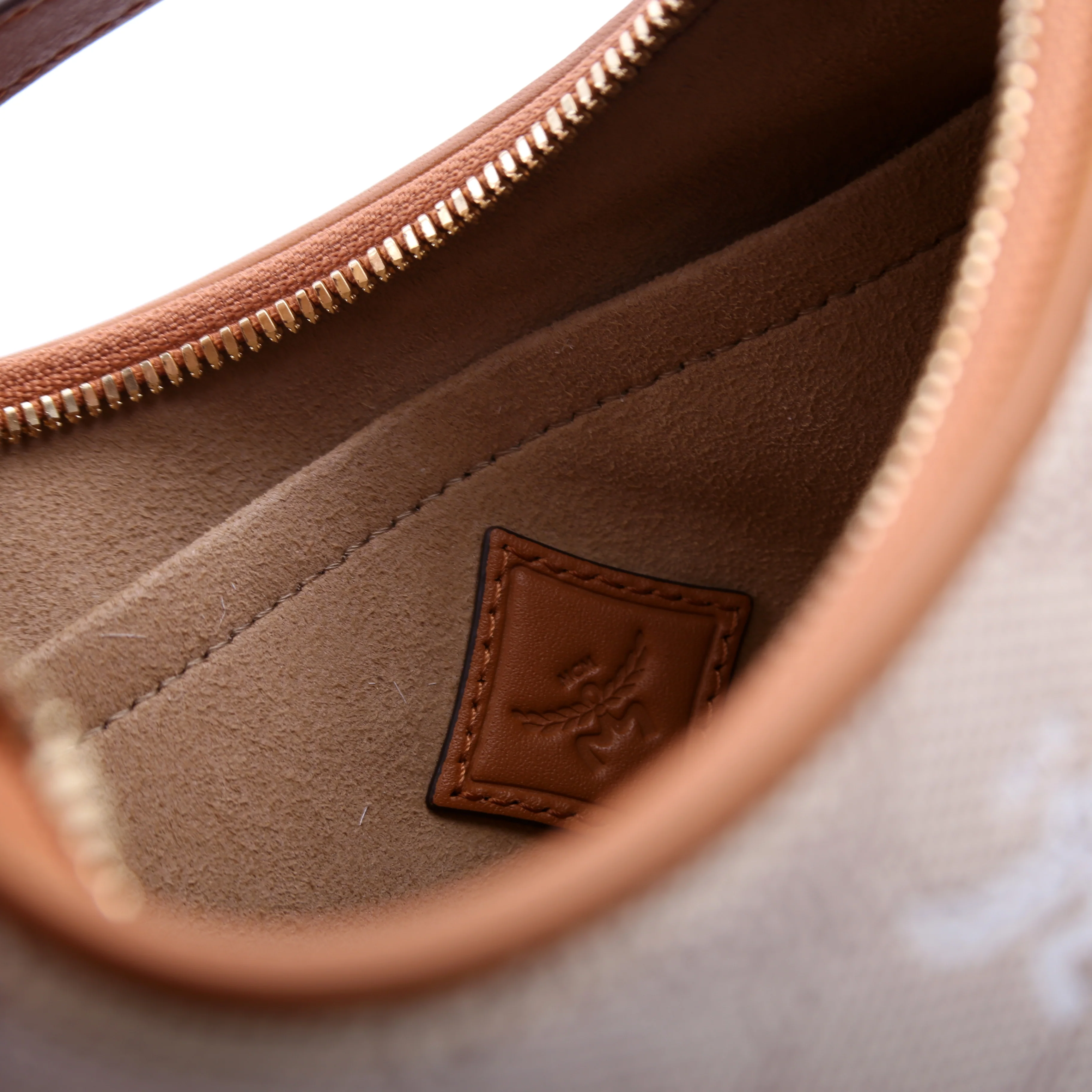Lauretos Himmel Moon Shoulder Bag - Image 9